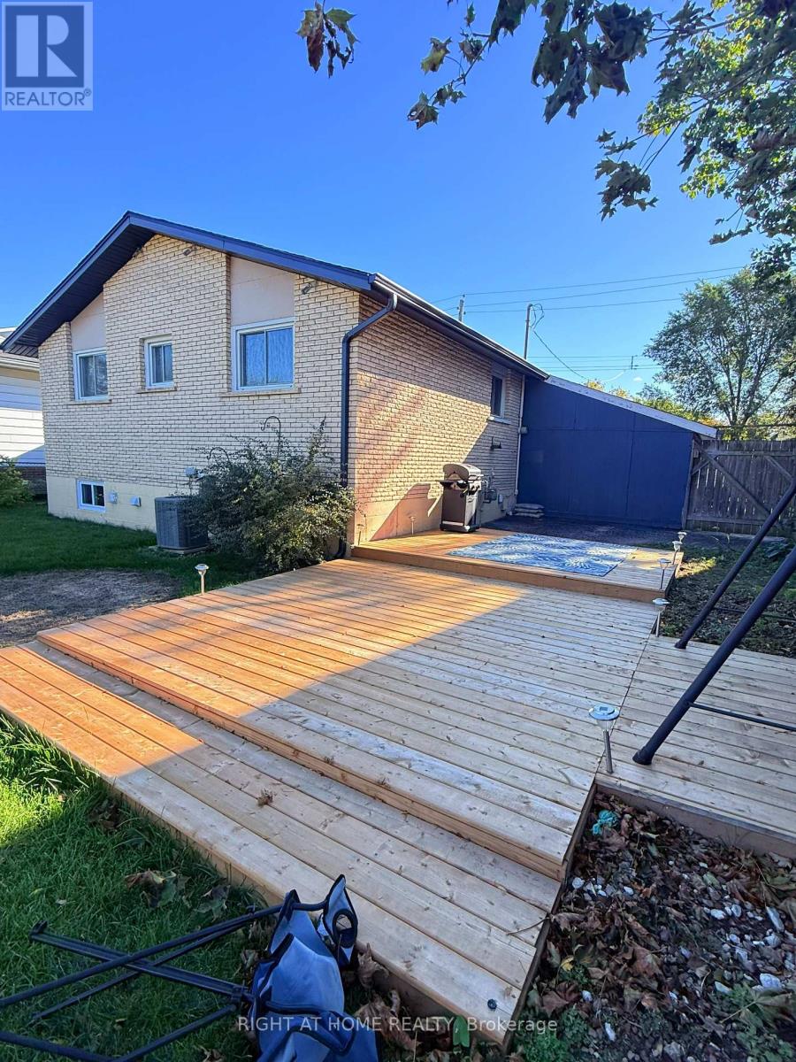 Upper - 30 San Remo Drive, Hamilton, Ontario  L9C 5N3 - Photo 8 - X13859664
