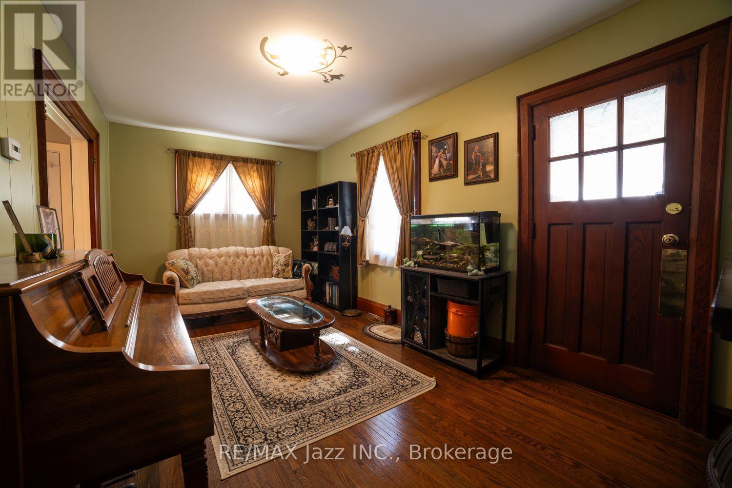 34 Jackson Avenue, Peterborough, Ontario  K9J 5B9 - Photo 16 - X13875478