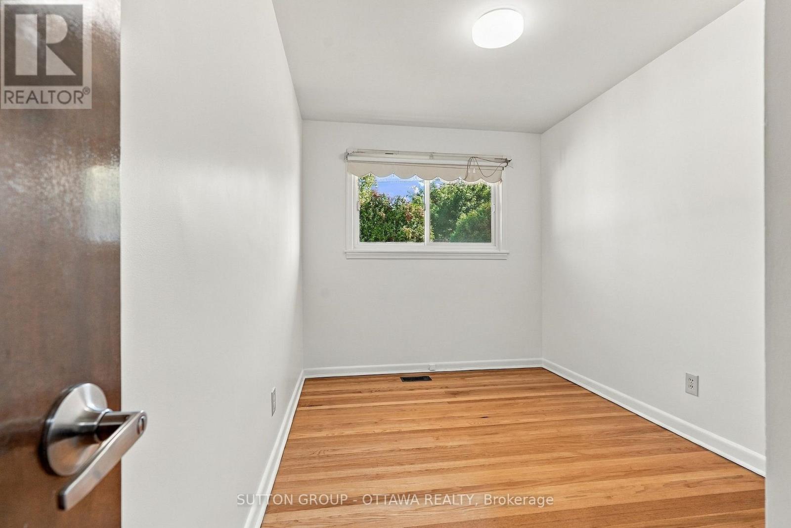 1237 Whitmore Avenue, Ottawa, Ontario  K2C 2N6 - Photo 21 - X13878478