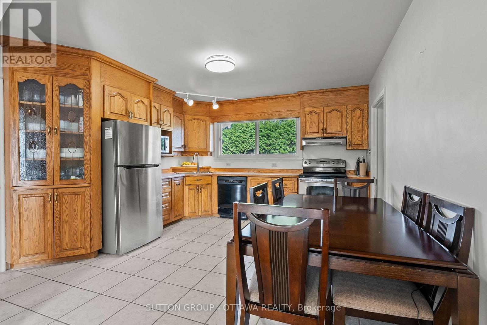 1237 Whitmore Avenue, Ottawa, Ontario  K2C 2N6 - Photo 14 - X13878478