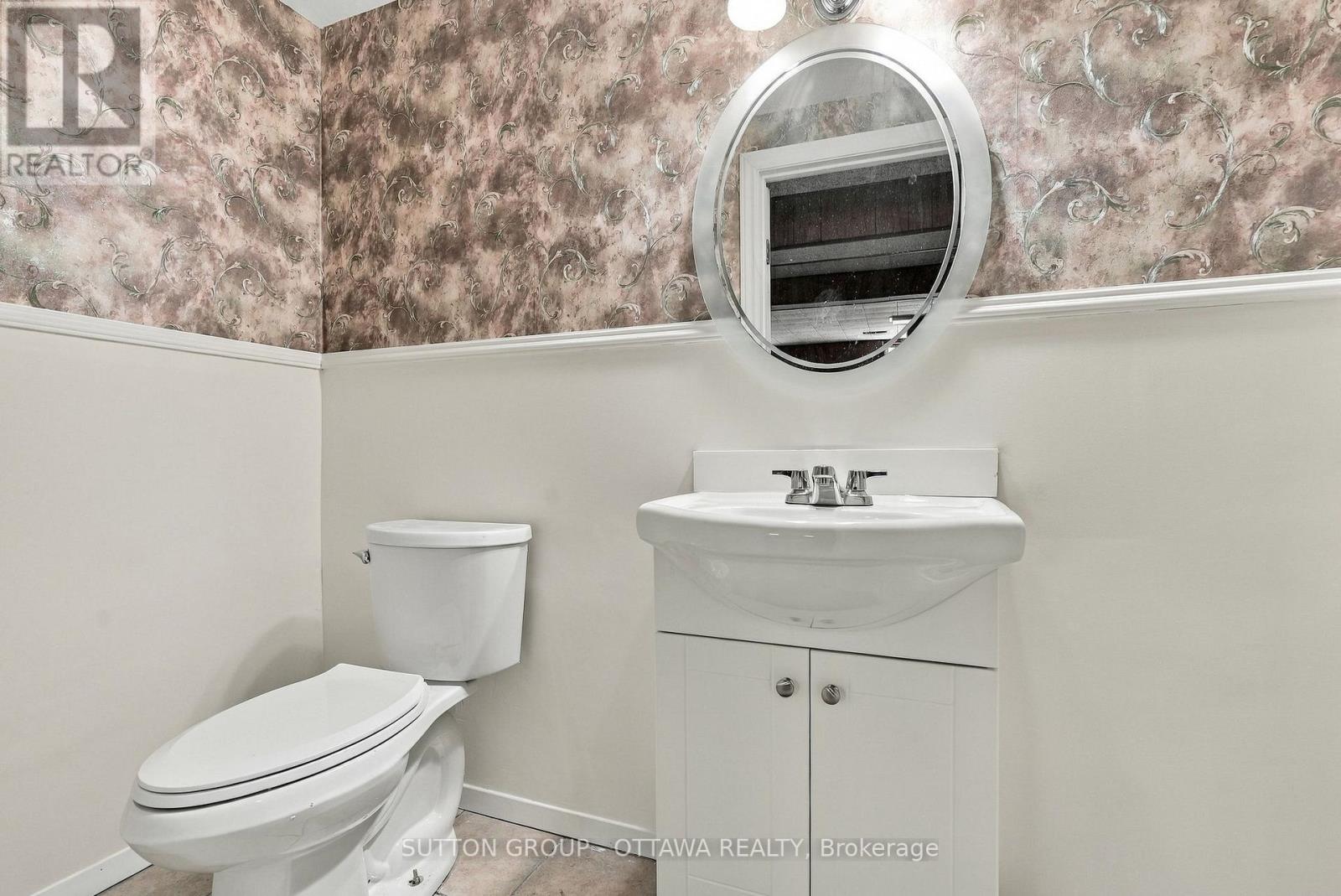 1237 Whitmore Avenue, Ottawa, Ontario  K2C 2N6 - Photo 32 - X13878478
