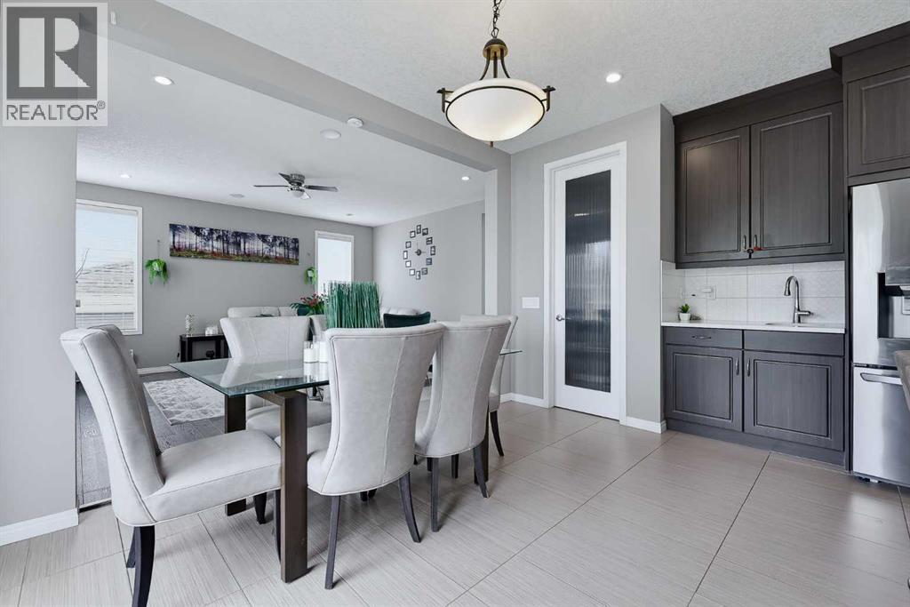 212 Lakepointe Drive, Chestermere, Alberta  T1X 0R3 - Photo 10 - A2349594