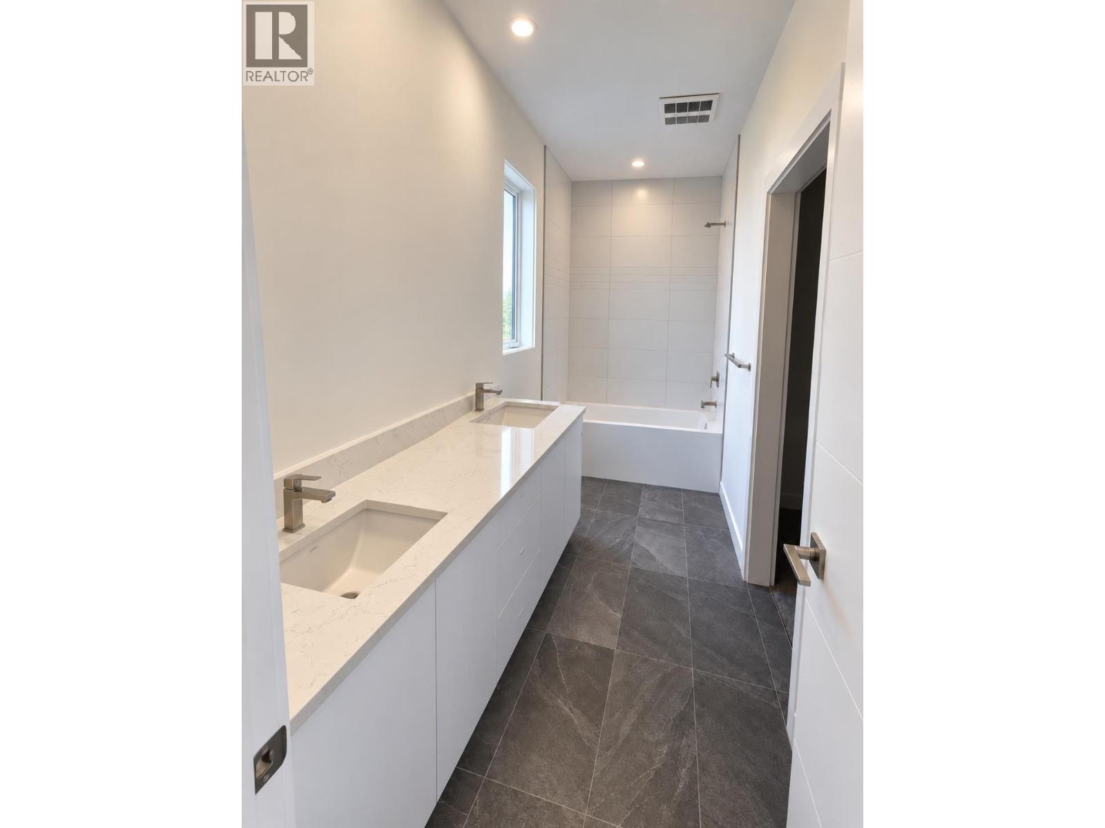 3748 Morningside Drive, West Kelowna, British Columbia  V4T 0B1 - Photo 4 - 10402981