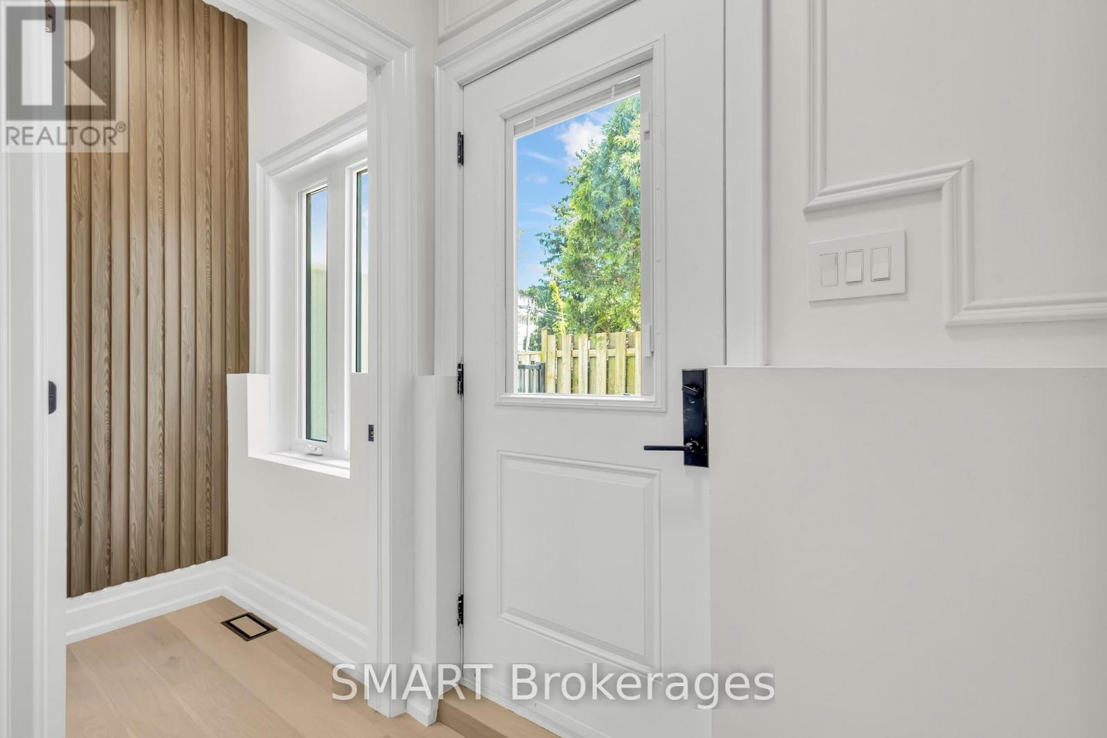 25 Cronin Drive, Toronto, Ontario  M9B 4T7 - Photo 29 - W12940514