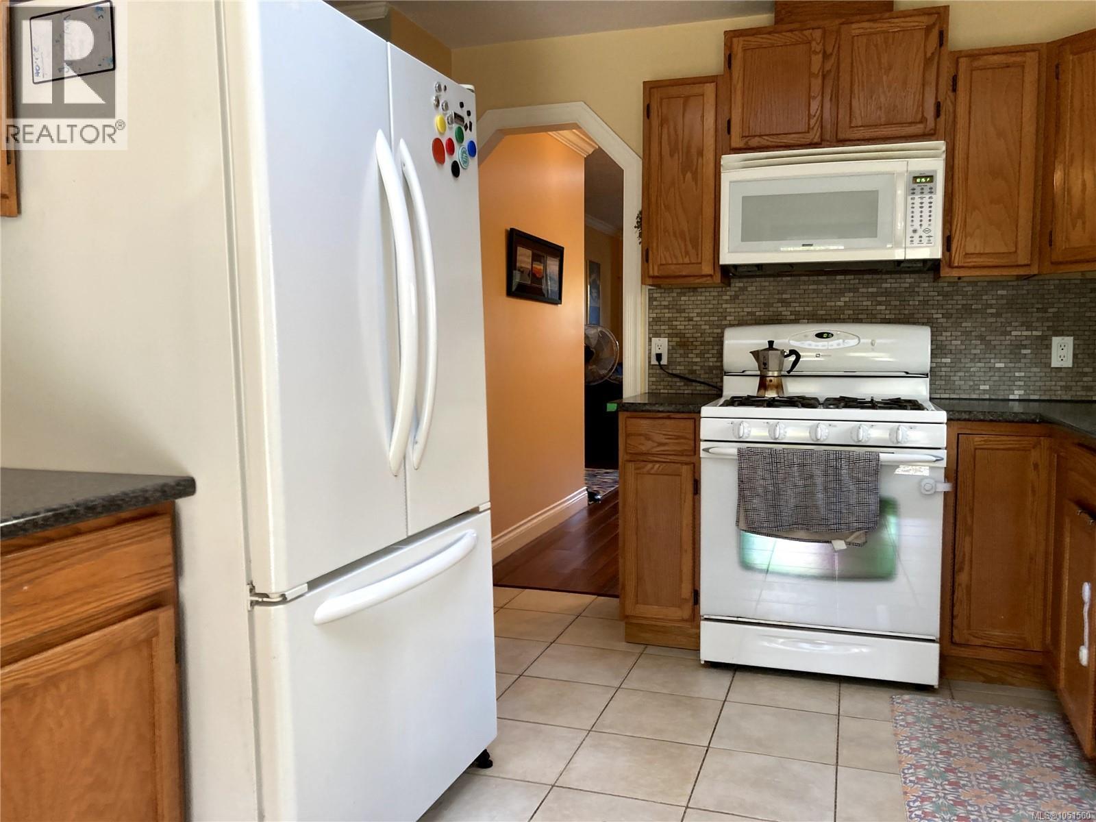702 Hamilton Ave, Nanaimo, British Columbia  V9R 4G6 - Photo 4 - 1051560