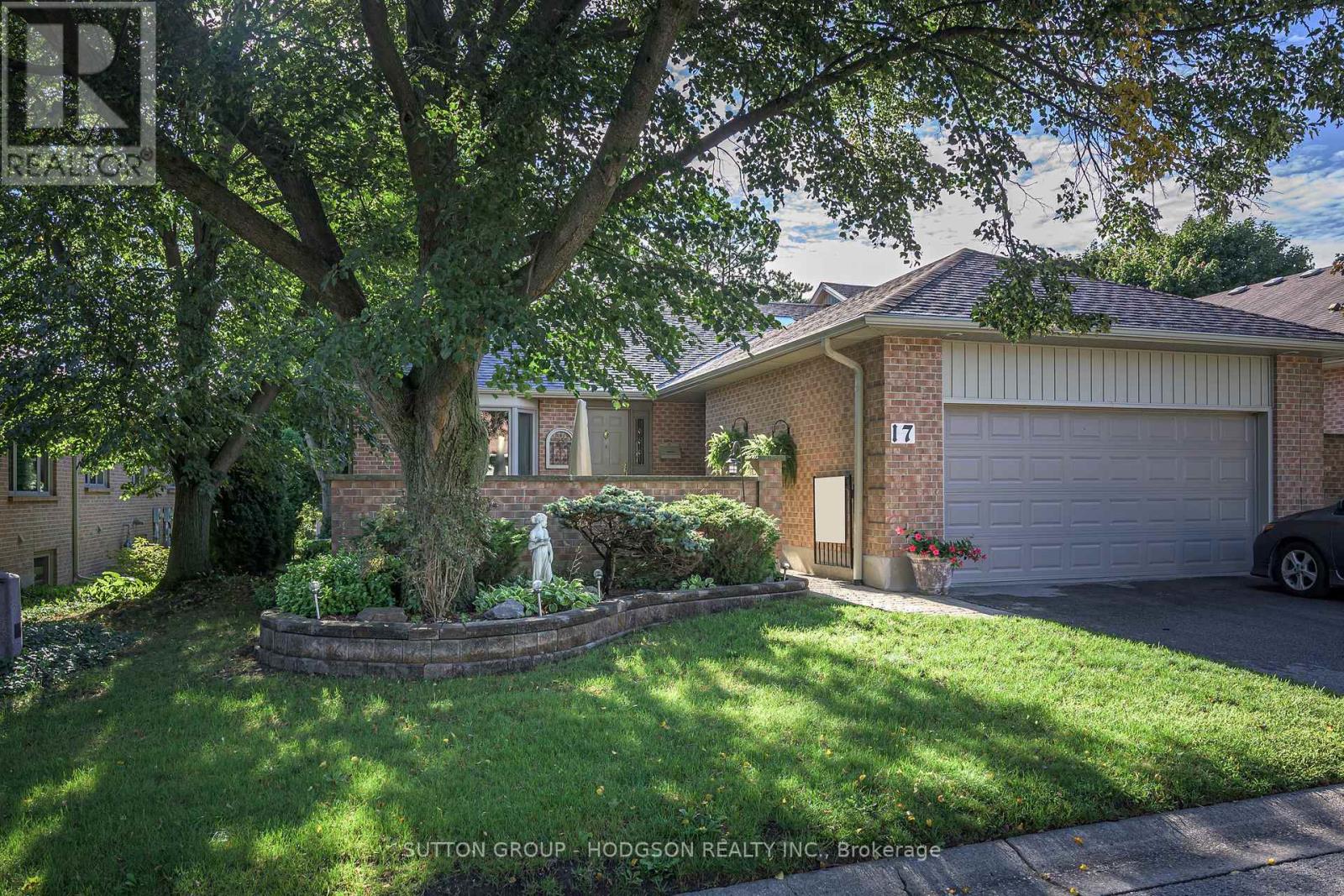 17 - 5 CADEAU TERRACE London South (South B) Ontario Canada N6K4H1 2