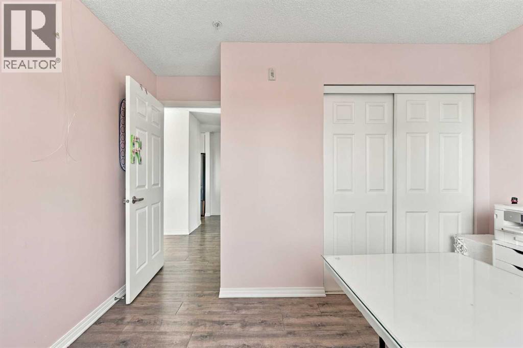 220, 2022 Canyon Meadows Drive Se, Calgary, Alberta  T2J 7H1 - Photo 21 - A2349314