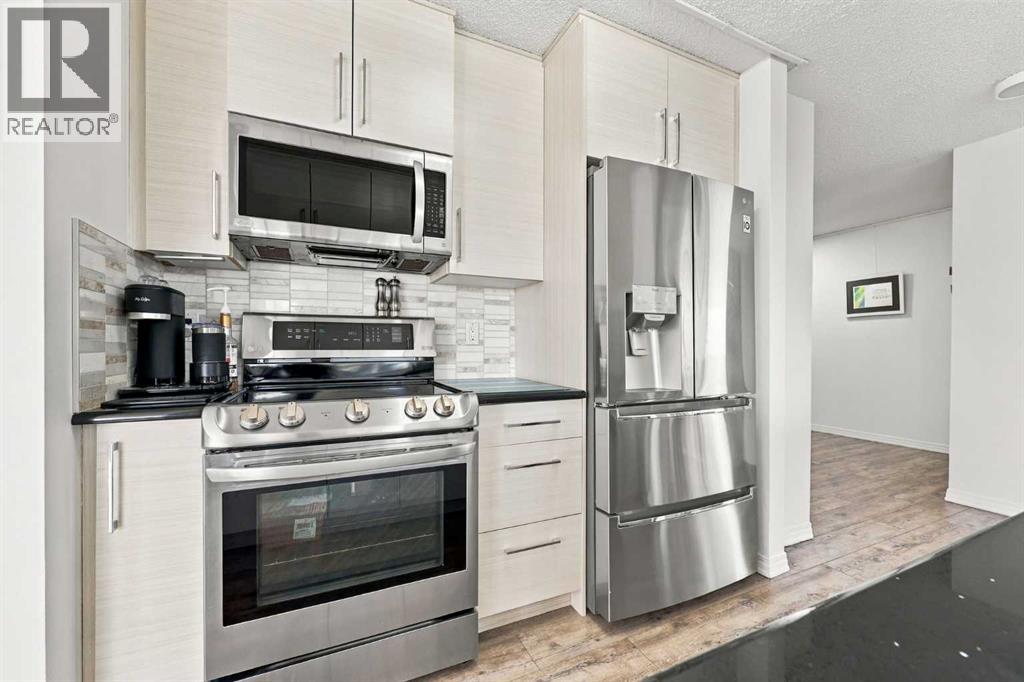 220, 2022 Canyon Meadows Drive Se, Calgary, Alberta  T2J 7H1 - Photo 15 - A2349314