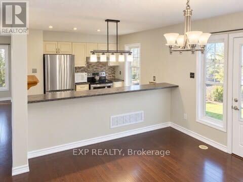 2439 Nutgrove Avenue, Ottawa, Ontario  K2J 0X4 - Photo 5 - X13878506