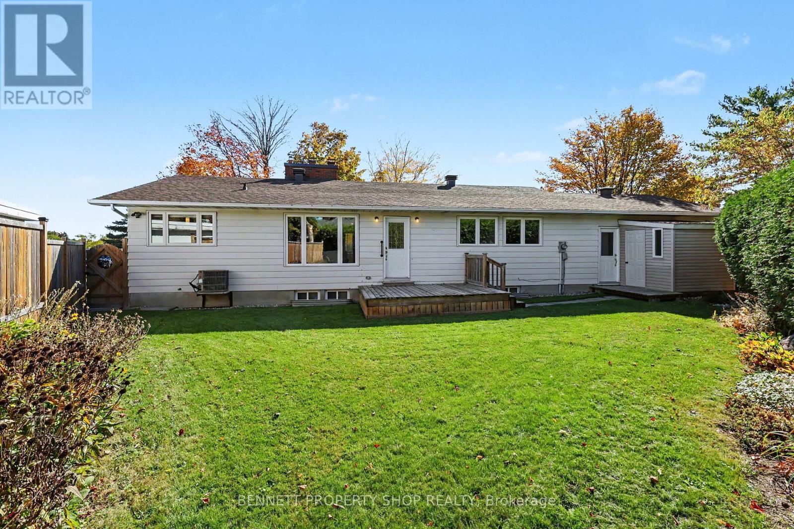 1486 Ridgebrook Drive, Ottawa, Ontario  K1B 4H1 - Photo 19 - X13878608