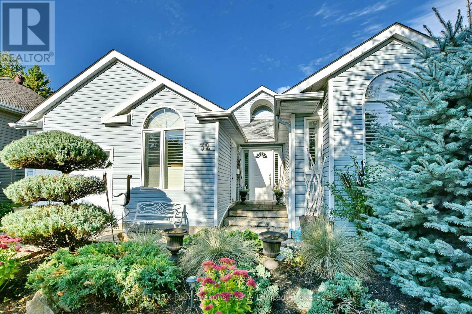 32 Nettleton Court, Collingwood, Ontario  L9Y 5B9 - Photo 2 - S13878694