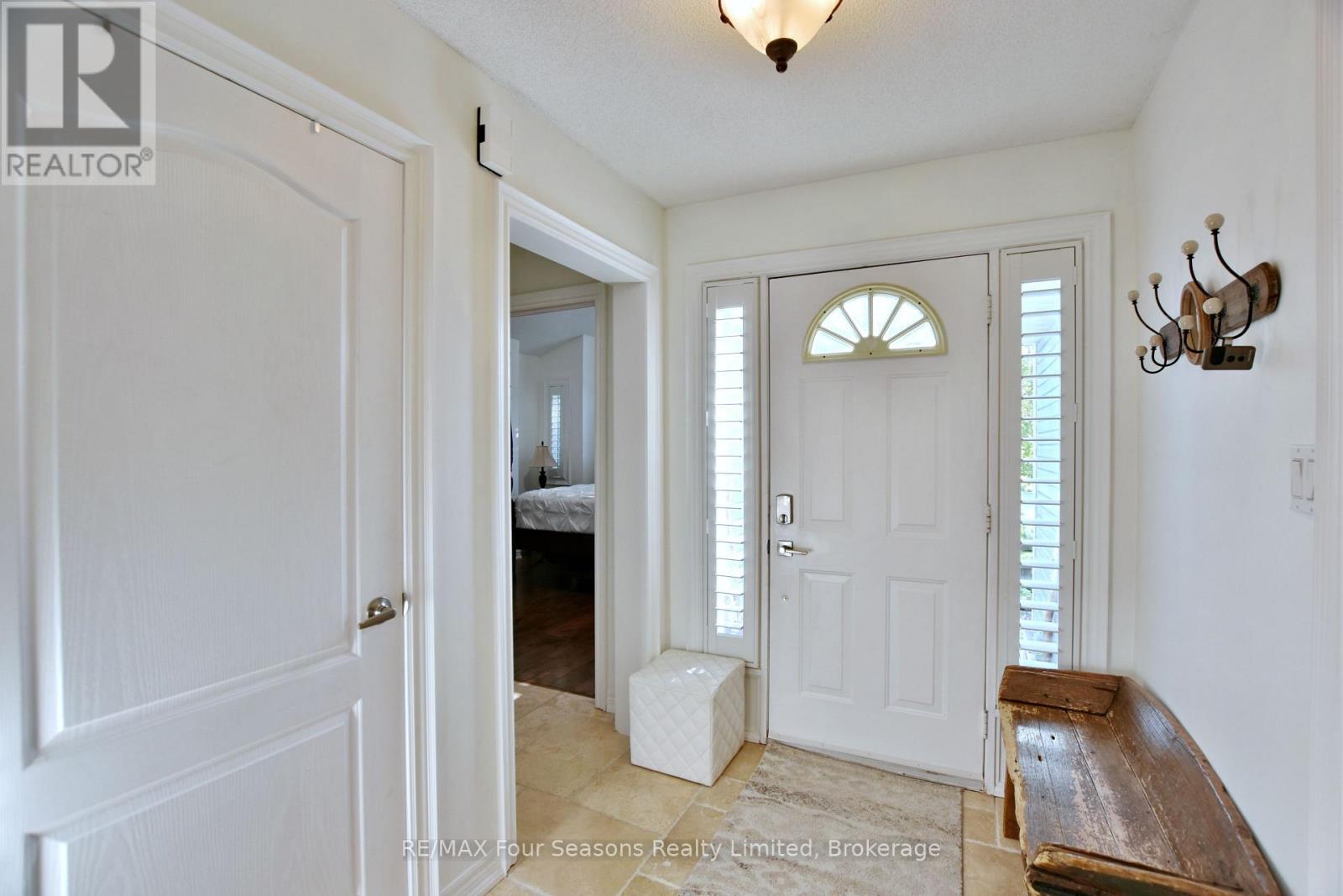 32 Nettleton Court, Collingwood, Ontario  L9Y 5B9 - Photo 6 - S13878694