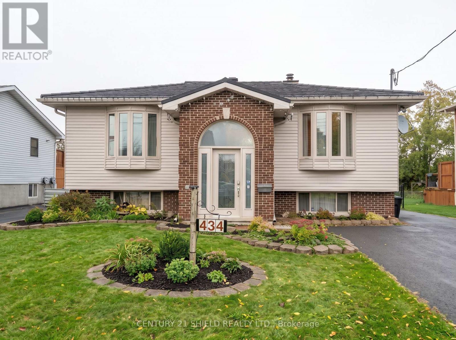 434 Hilbert Avenue, Cornwall, Ontario
