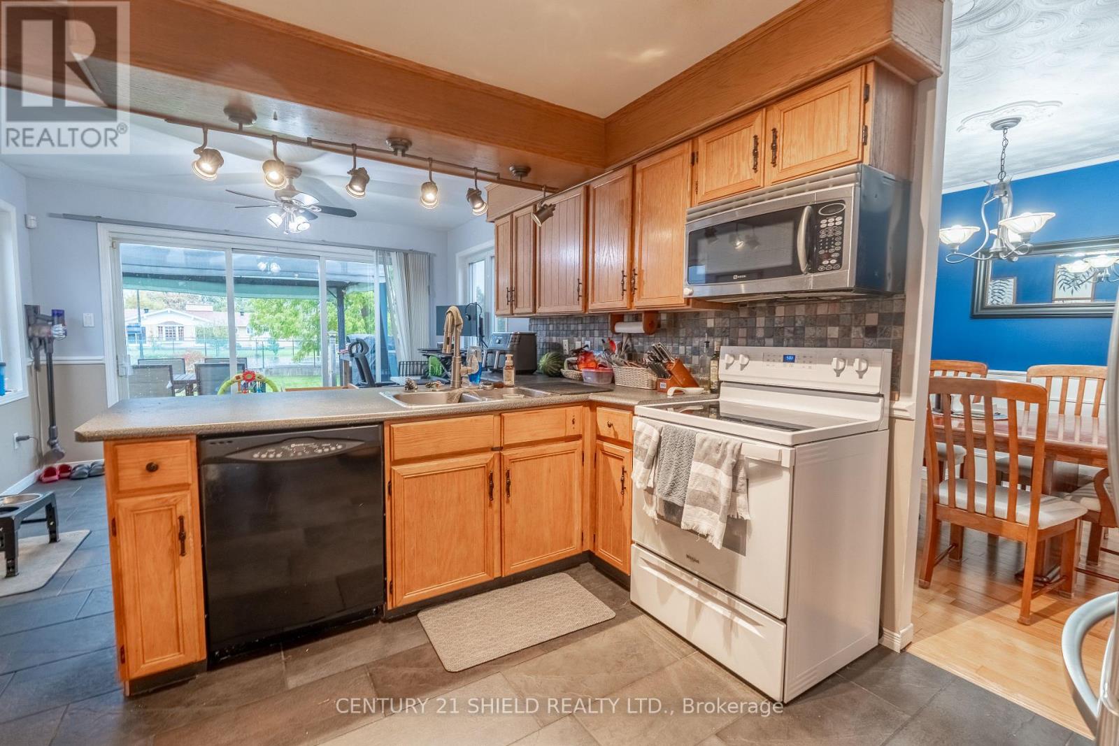 434 Hilbert Avenue, Cornwall, Ontario  K6K 1H5 - Photo 9 - X13878718