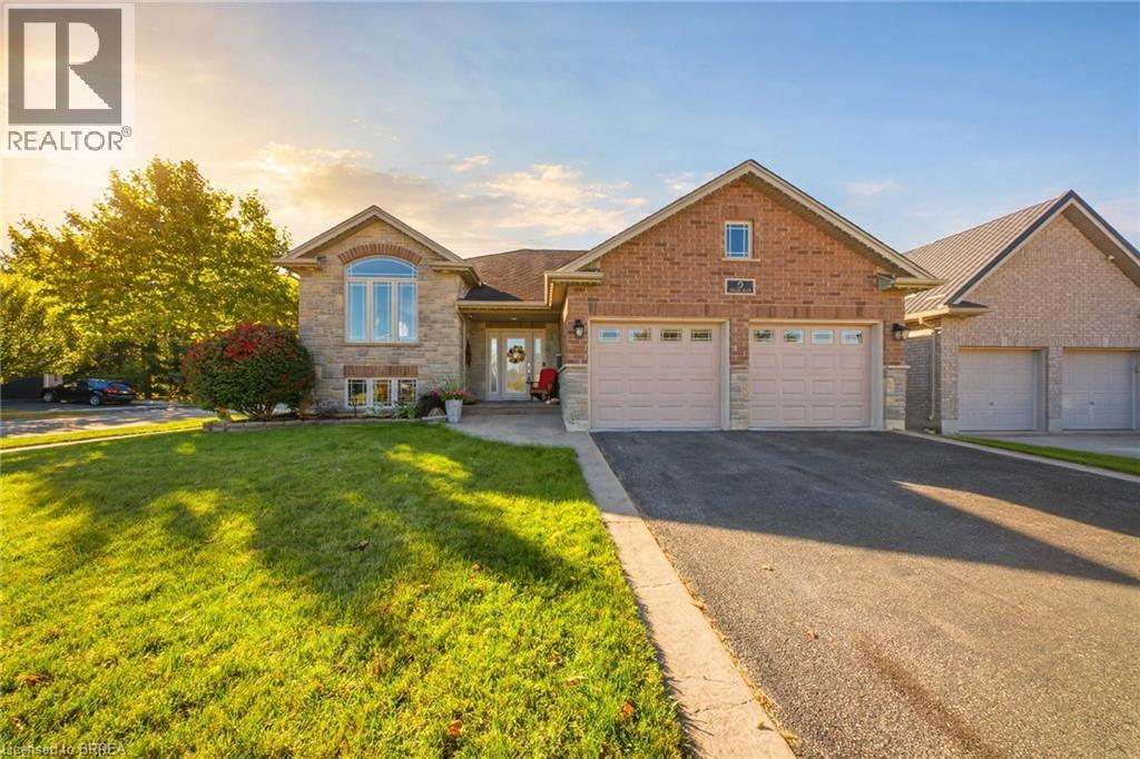 5 MISSION Road, Brantford, Ontario