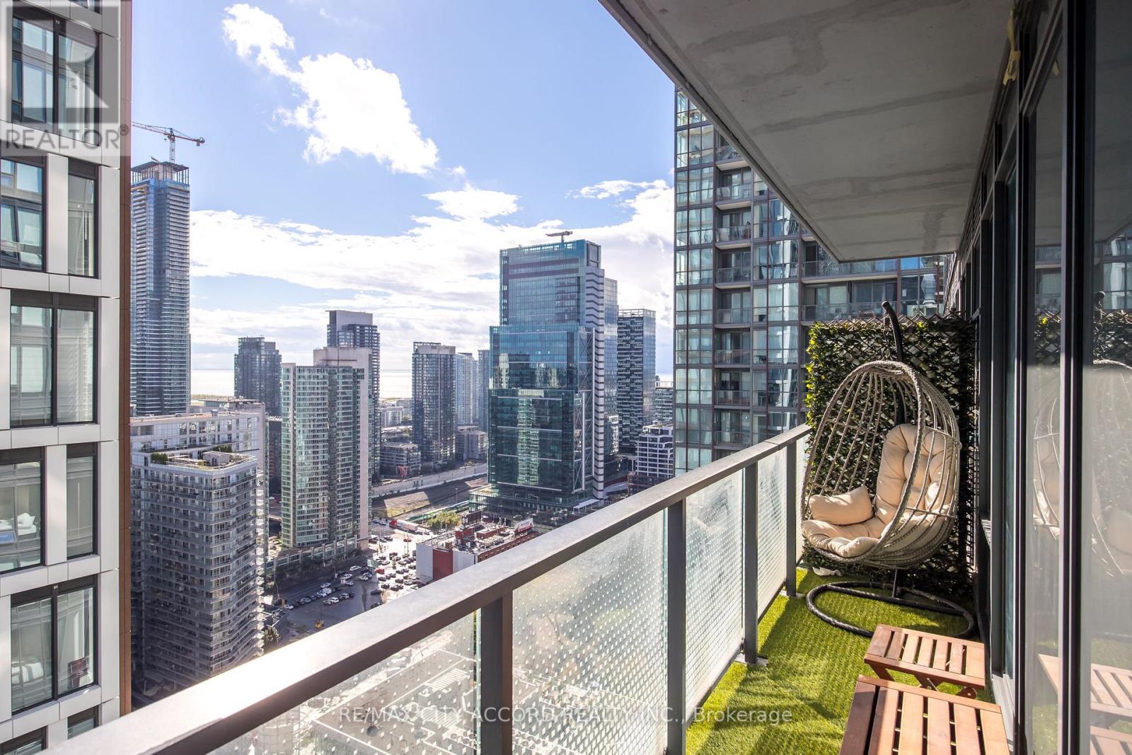 3702 - 115 Blue Jays Way, Toronto, Ontario  M5V 0N4 - Photo 13 - C13878526
