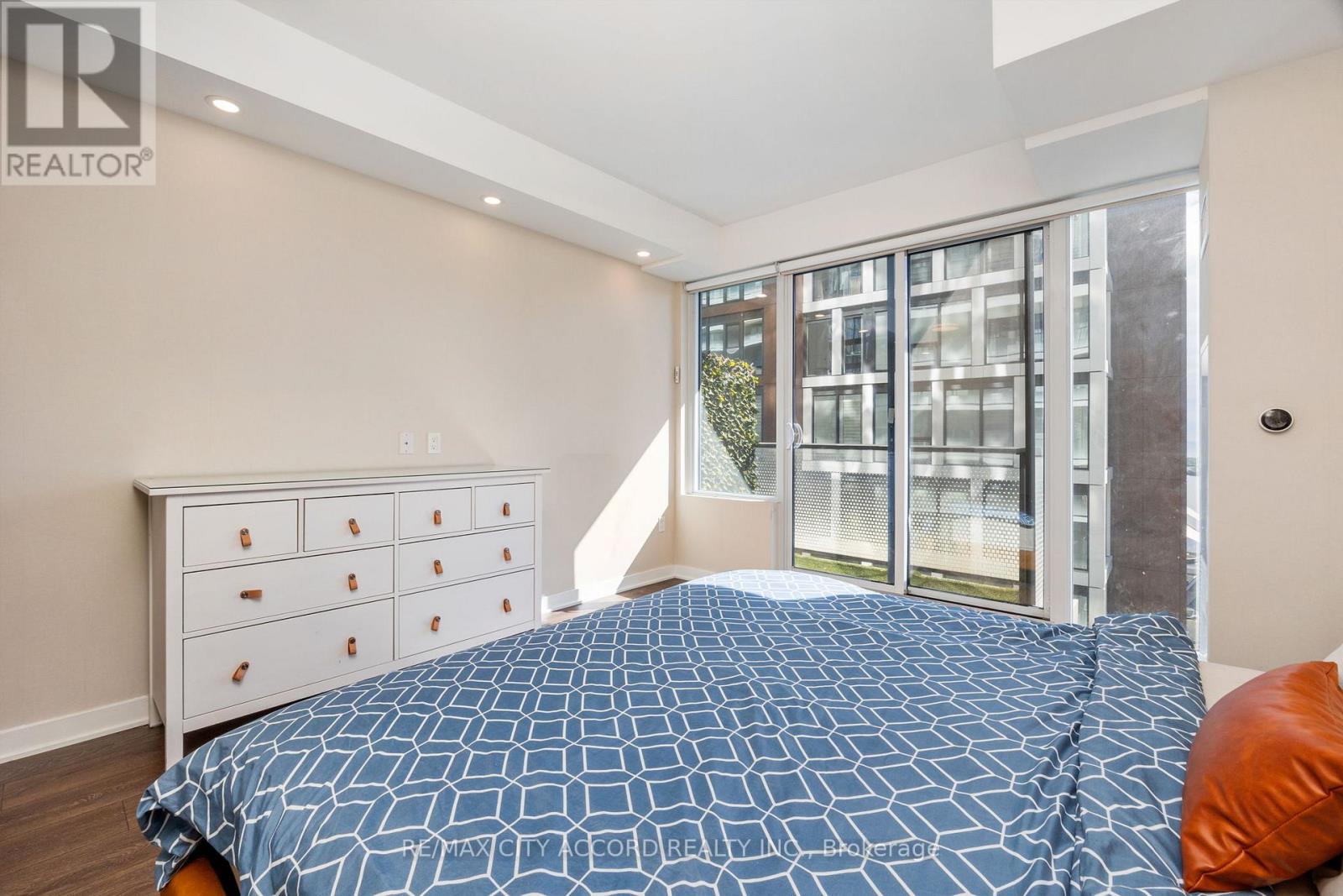 3702 - 115 Blue Jays Way, Toronto, Ontario  M5V 0N4 - Photo 9 - C13878526