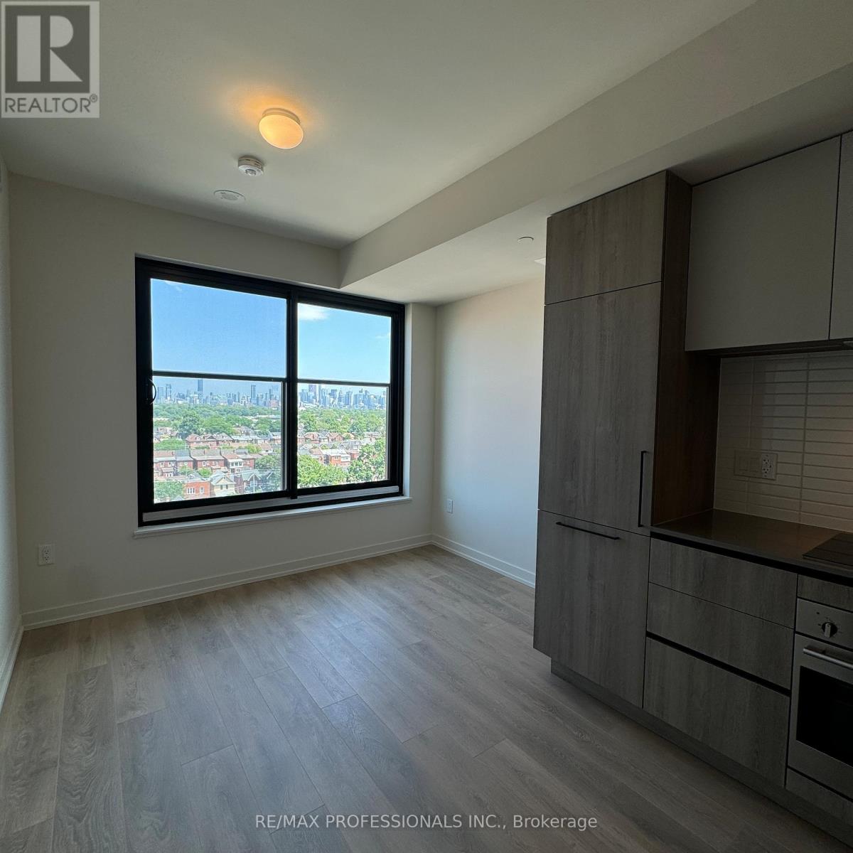 901 - 181 Sterling Road, Toronto (Dufferin Grove), Ontario  M6R 2B2 - Photo 9 - C13878528