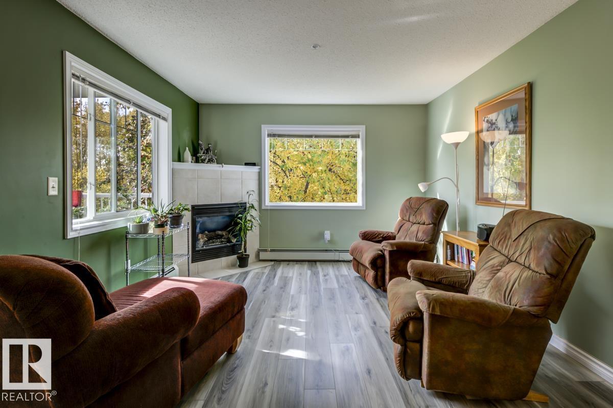 #214 905 BLACKLOCK WY SW