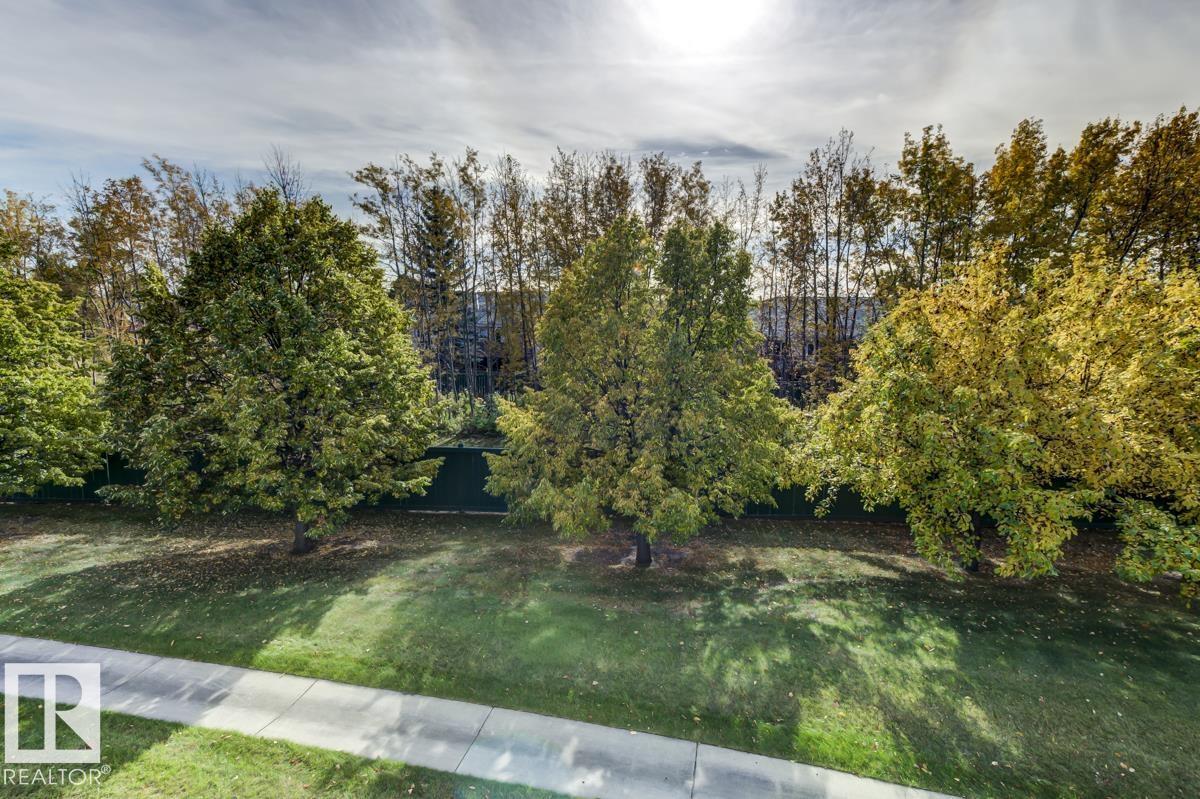 #214 905 BLACKLOCK WY SW
