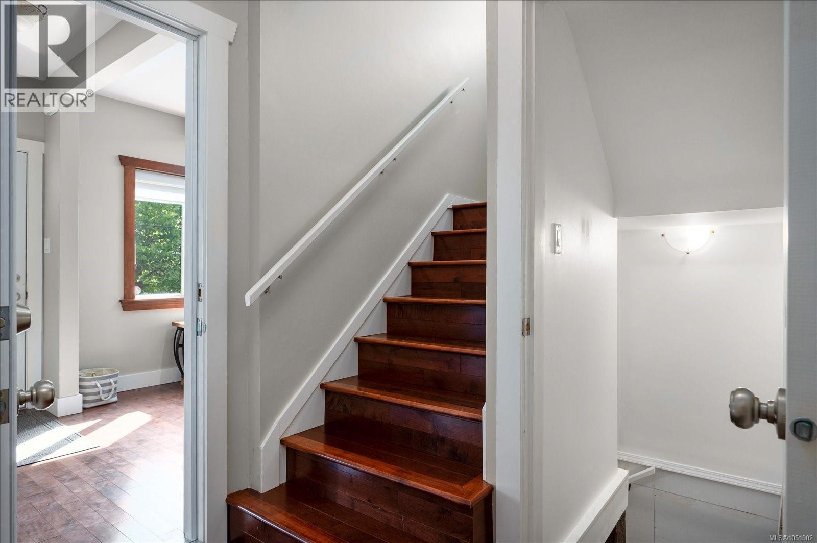 351 Wesley St