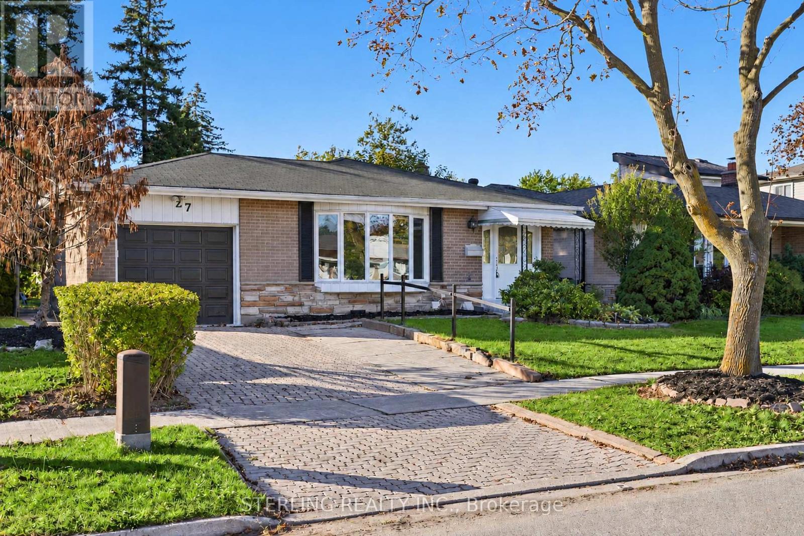 27 Oakmeadow Boulevard, Toronto, Ontario  M1E 4G3 - Photo 1 - E13878558