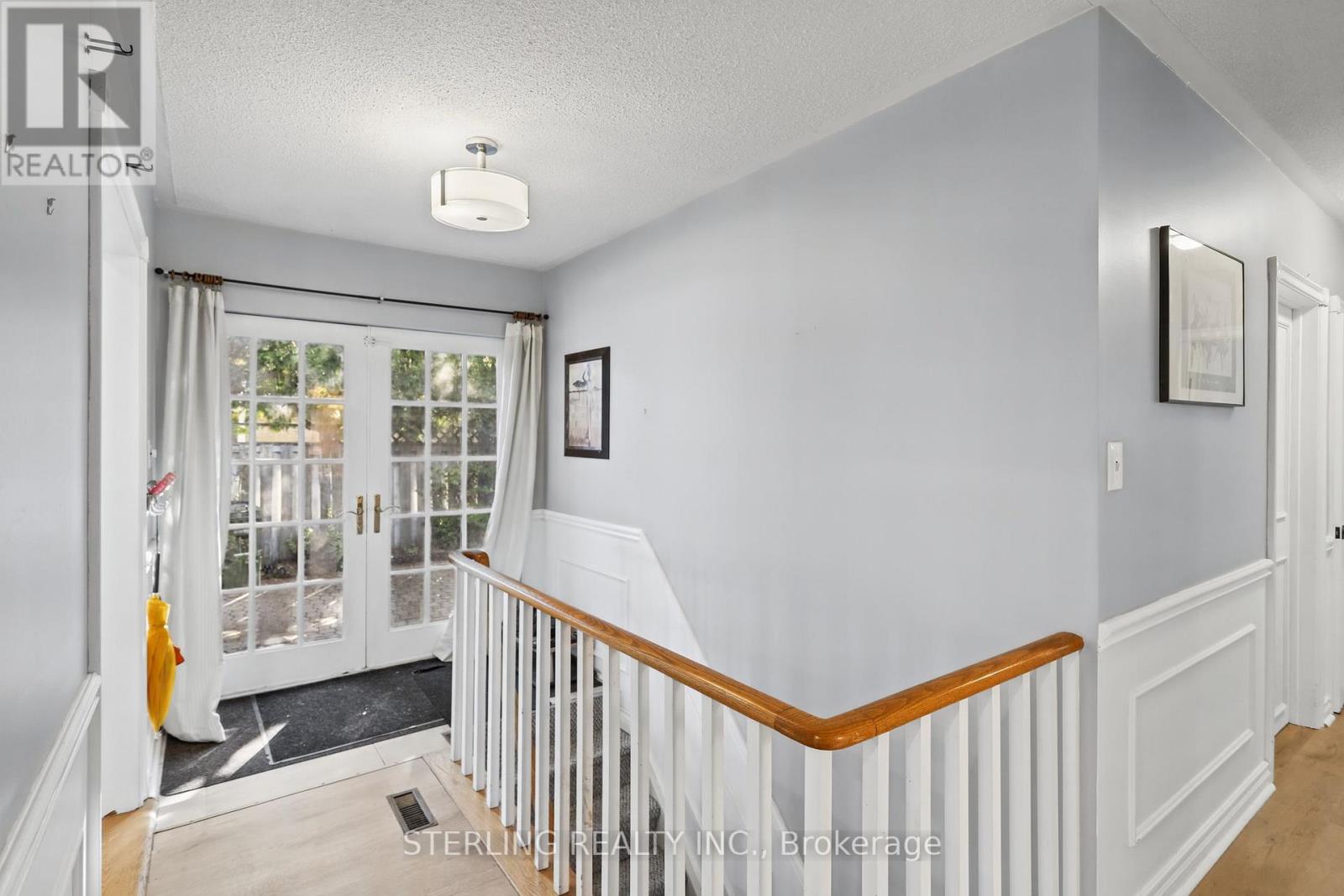 27 Oakmeadow Boulevard, Toronto, Ontario  M1E 4G3 - Photo 11 - E13878558