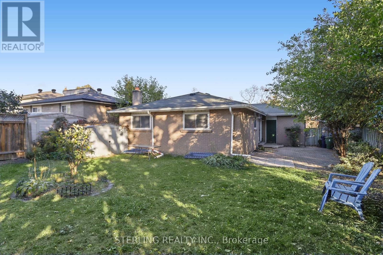 27 Oakmeadow Boulevard, Toronto, Ontario  M1E 4G3 - Photo 38 - E13878558