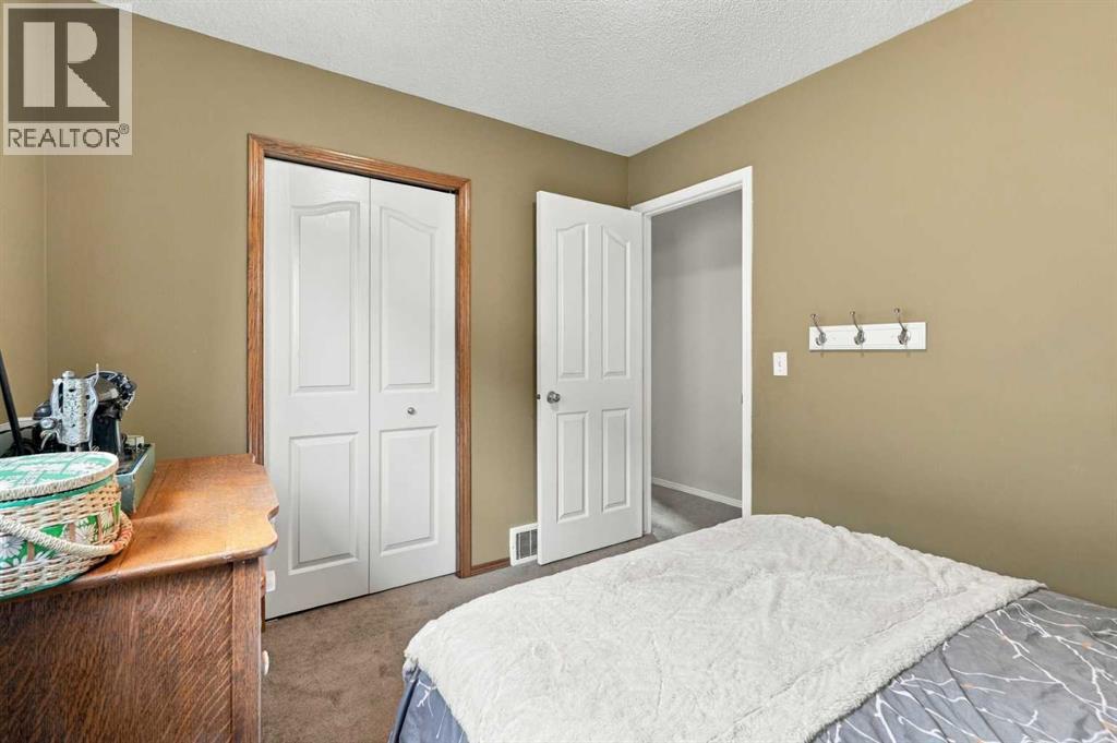 27 Chapman Close Se, Calgary, Alberta  T2X 3S8 - Photo 26 - A2349578