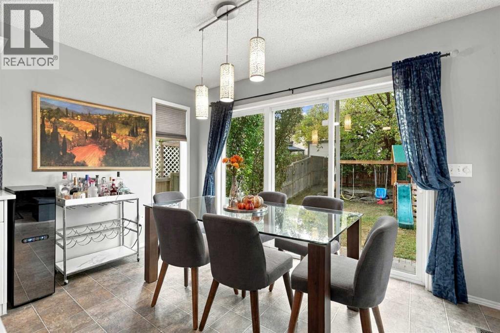 27 Chapman Close Se, Calgary, Alberta  T2X 3S8 - Photo 12 - A2349578