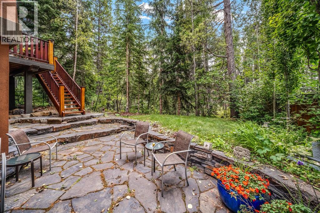 261 Eagle Terrace Road, Canmore, Alberta  T1W 3C7 - Photo 8 - A2350297