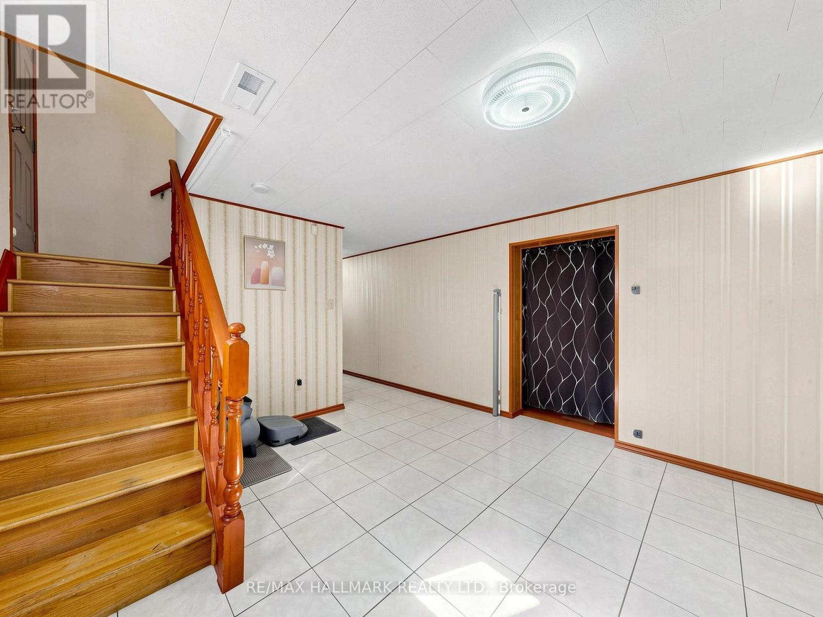 4 Multiflora Place, Markham, Ontario  L3T 2W5 - Photo 39 - N13878520