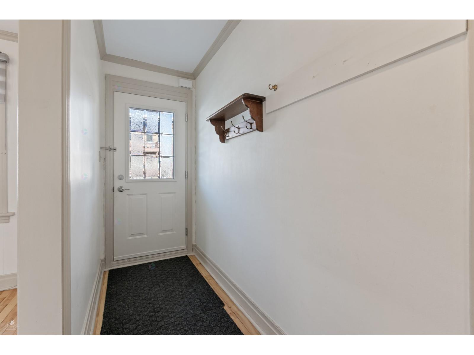 170 49e Rue O. Québec (Charlesbourg) Quebec Canada G1H5E2 5
