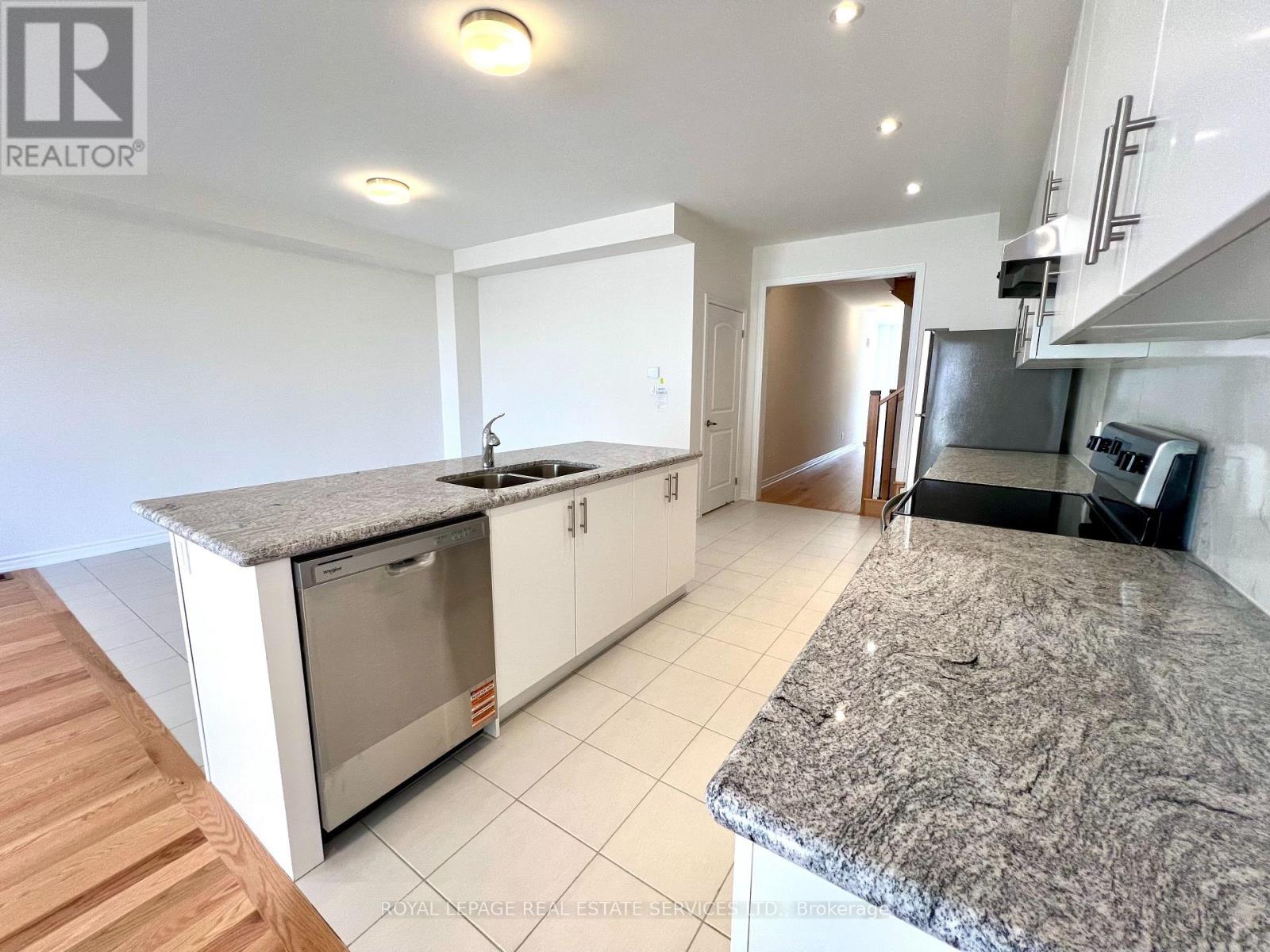 1182 Dartmouth Crescent, Oakville, Ontario  L6H 8C3 - Photo 9 - W13877348