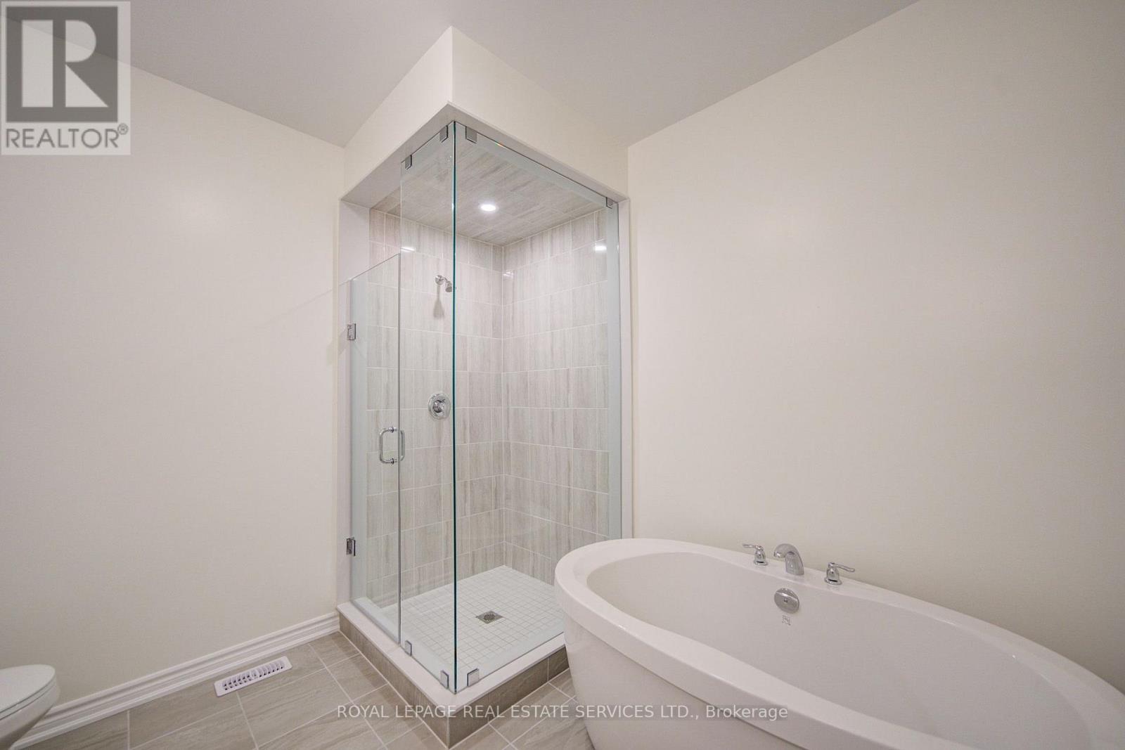 1182 Dartmouth Crescent, Oakville, Ontario  L6H 8C3 - Photo 18 - W13877348