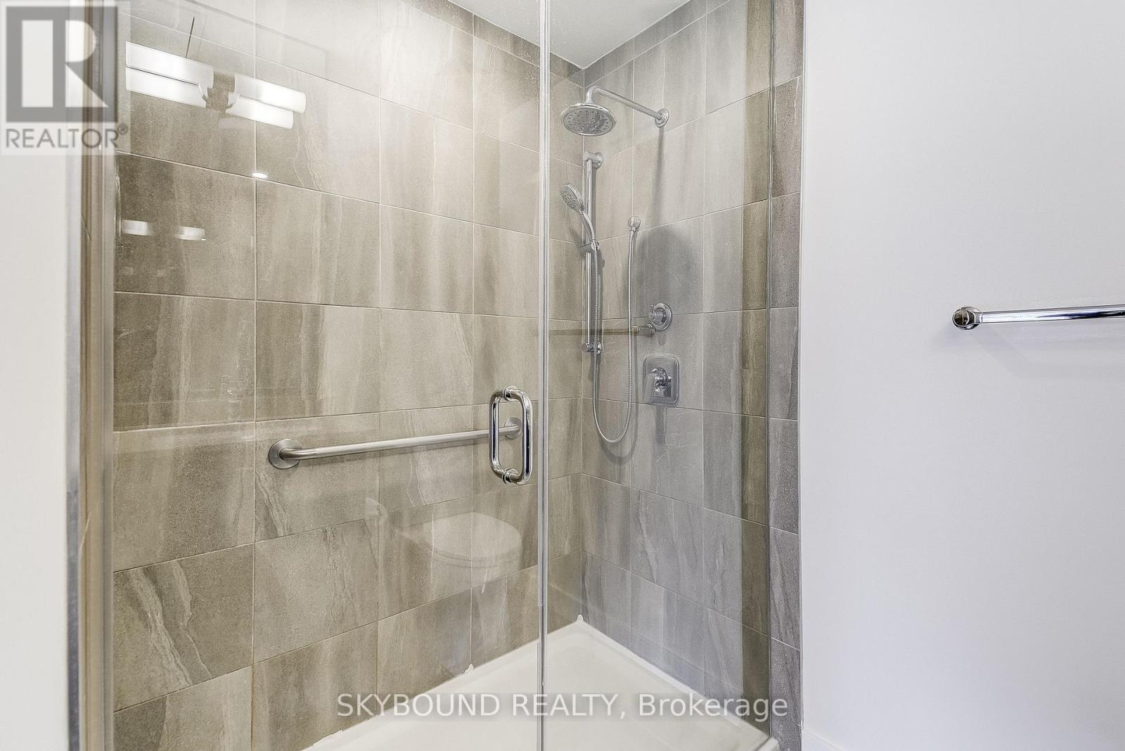 312 - 210 Sabina Drive, Oakville, Ontario  L6H 0W6 - Photo 11 - W13878522