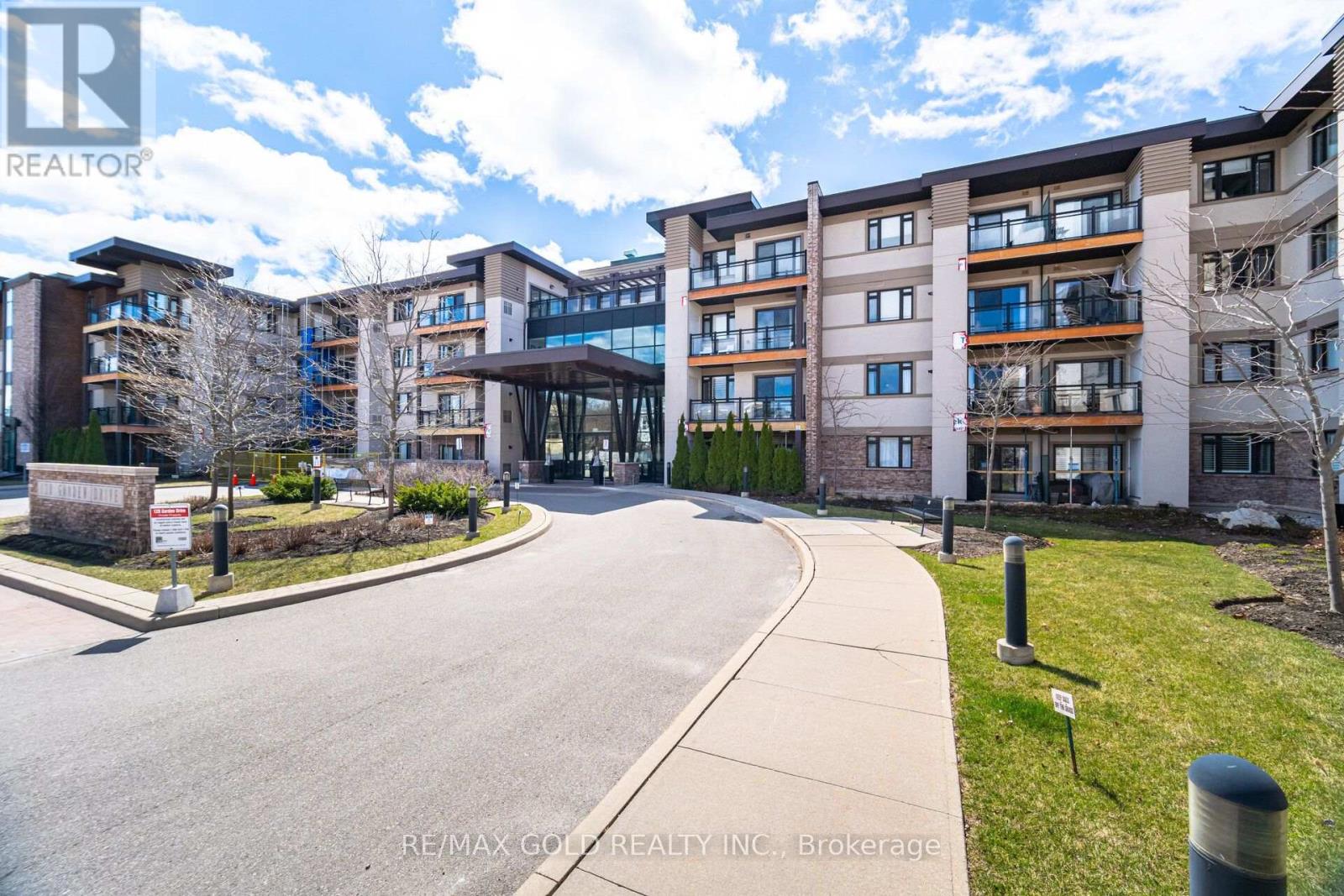 324 - 128 GARDEN DRIVE, Oakville, Ontario