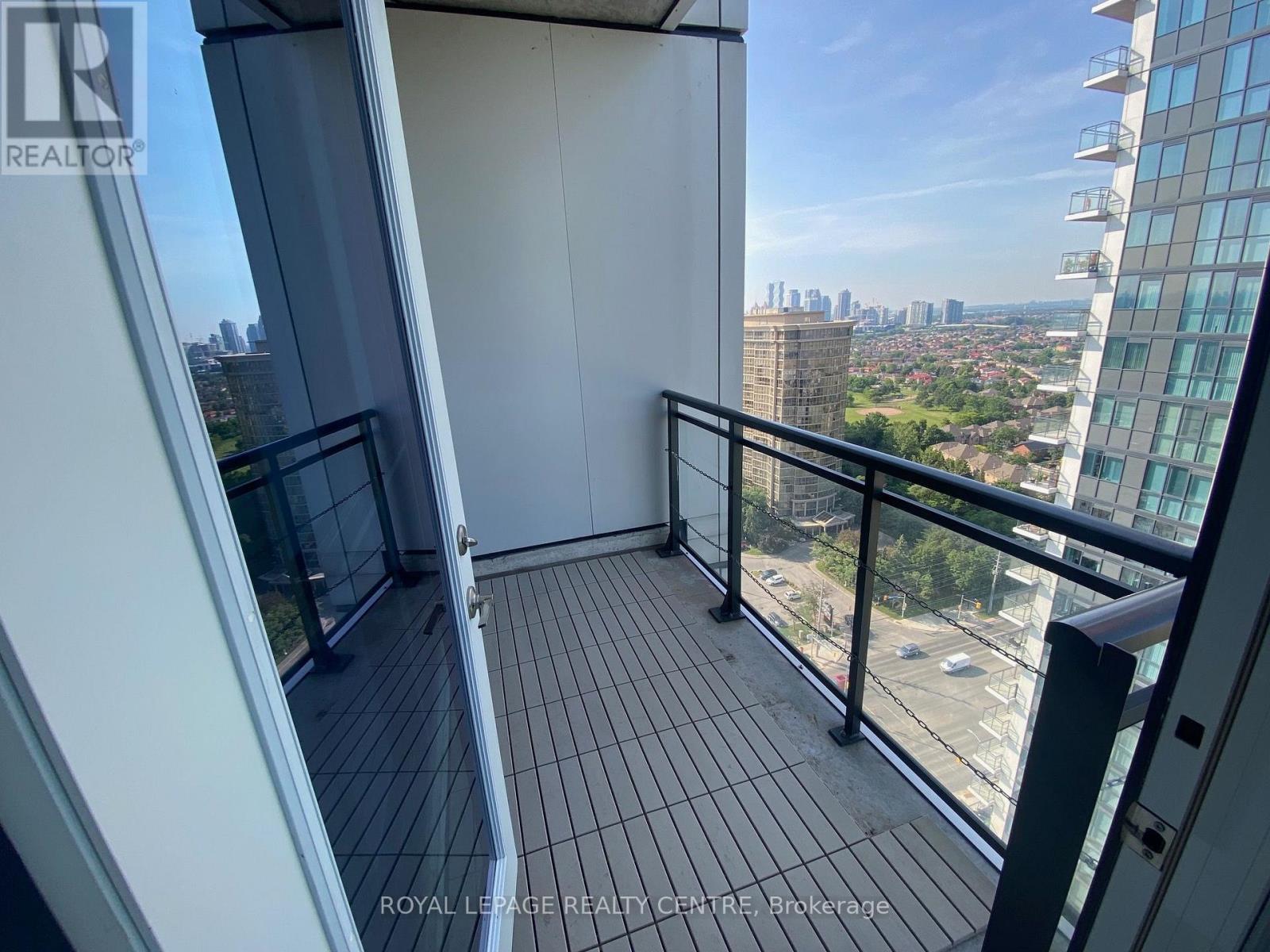2108 - 55 Eglinton Avenue W, Mississauga, Ontario  L5R 0E4 - Photo 7 - W13878538