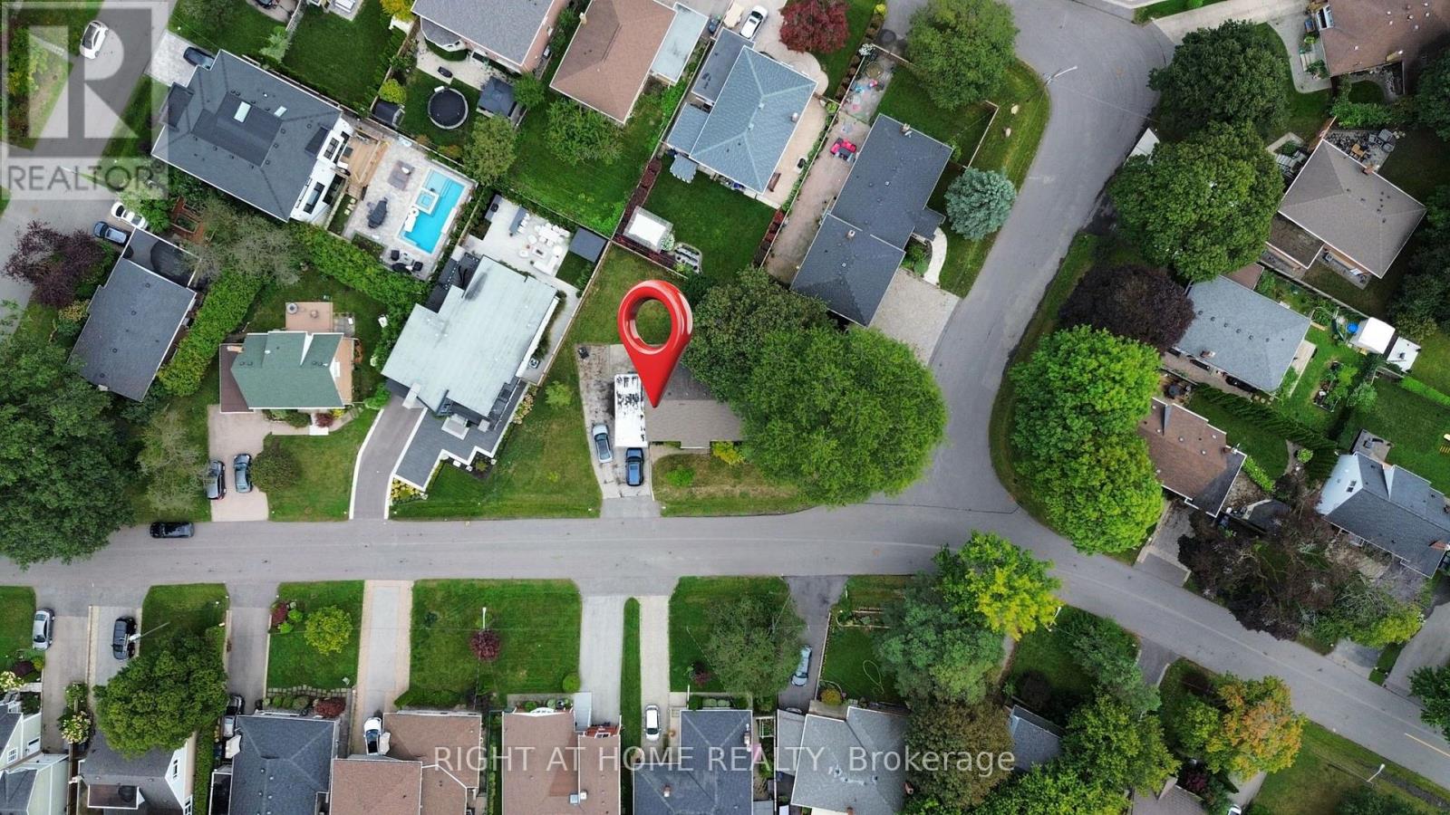 9 Appledale Road, Toronto, Ontario  M9B 5G5 - Photo 11 - W13878544
