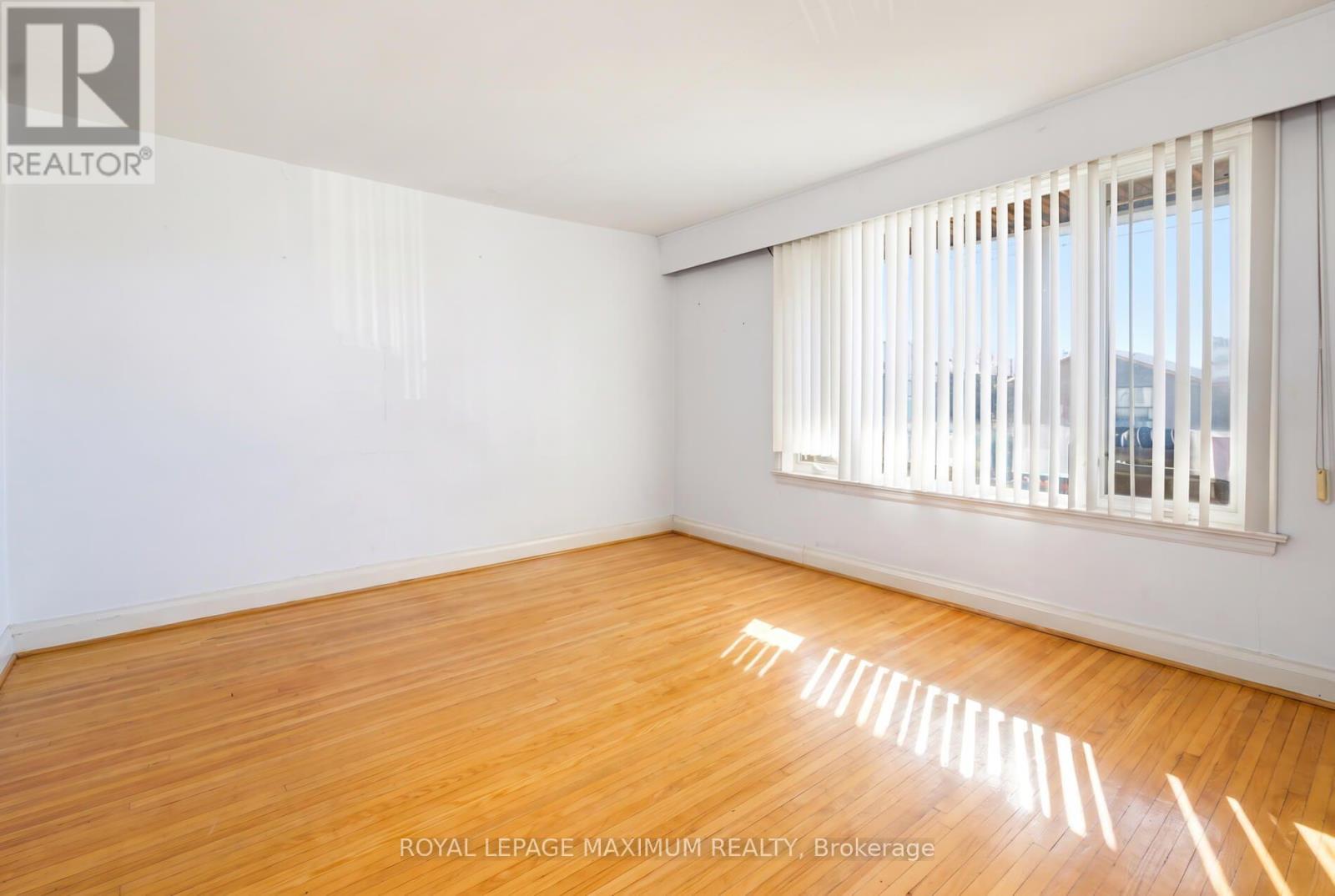 84 Gilley Road, Toronto, Ontario  M3K 1L7 - Photo 3 - W13878578