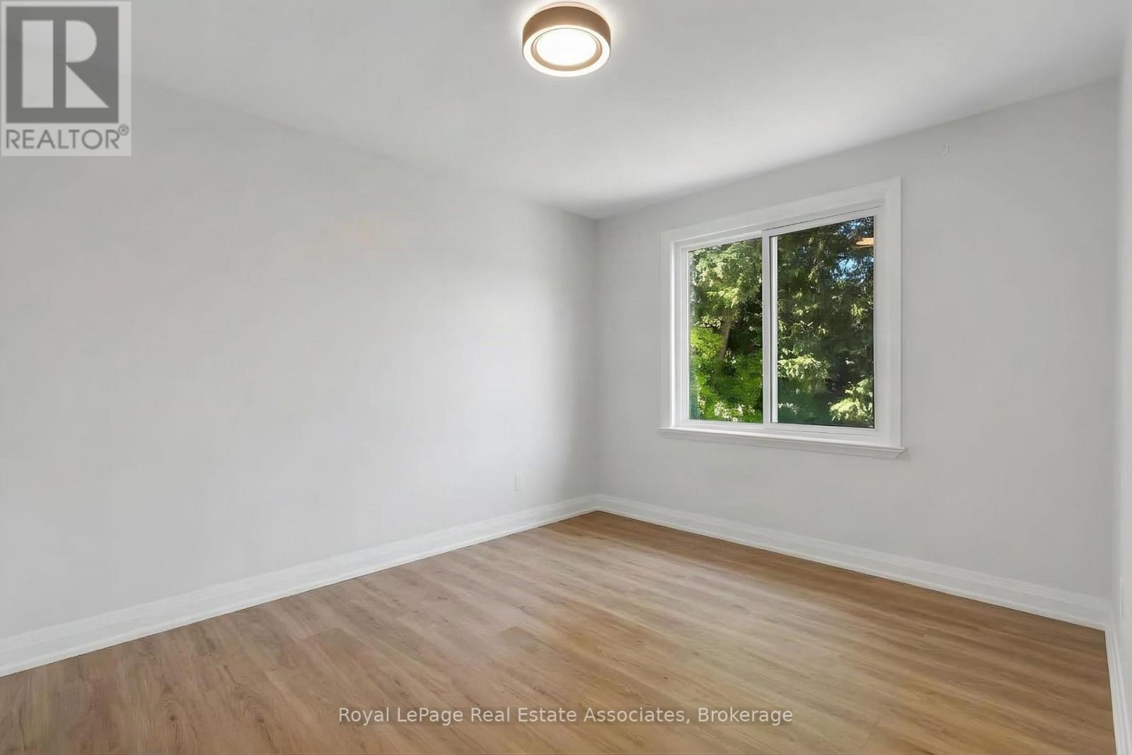 2086 Bridge Road, Oakville, Ontario  L6L 2E9 - Photo 15 - W13878606