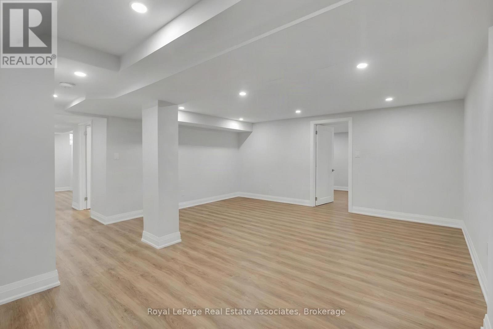 2086 Bridge Road, Oakville, Ontario  L6L 2E9 - Photo 26 - W13878606