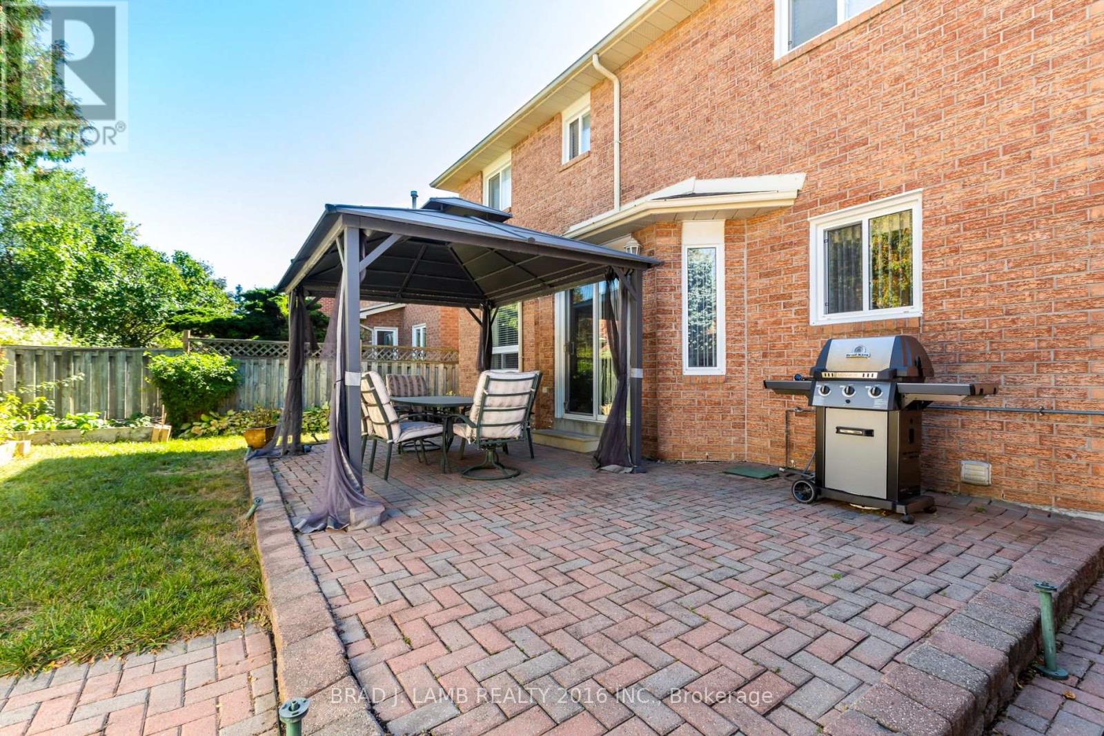 8 Burnley Place, Brampton, Ontario  L6Z 2V1 - Photo 30 - W13878666