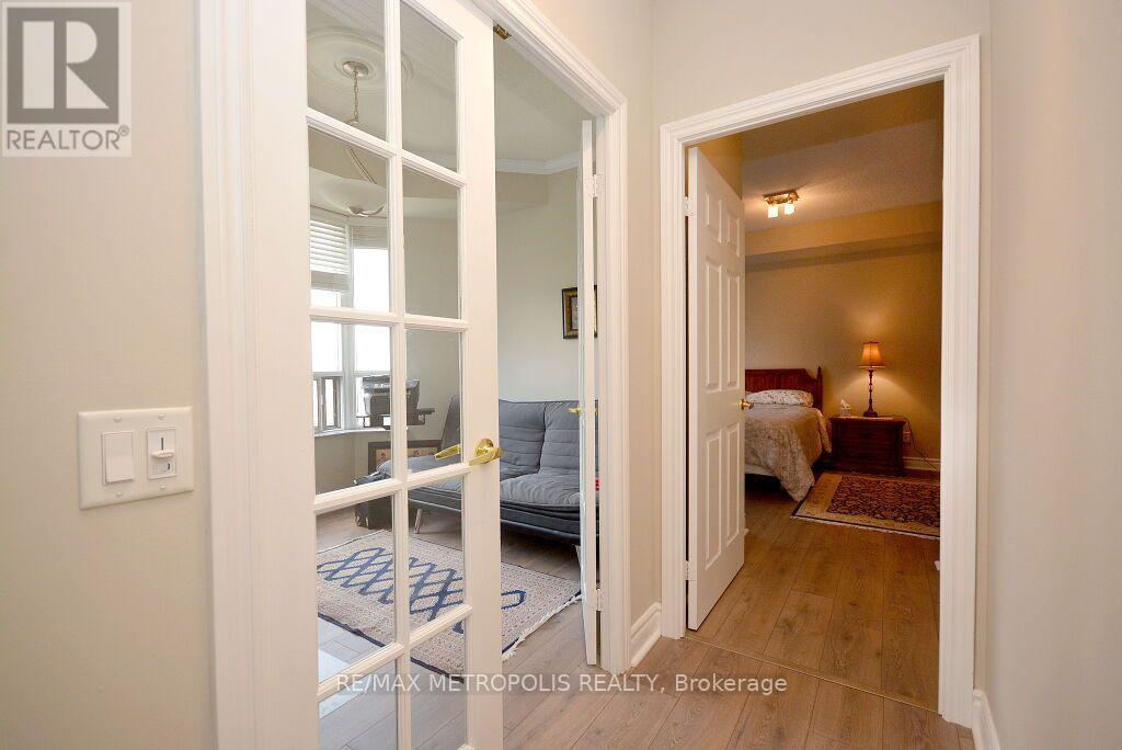 2612 - 25 Kingsbridge Garden Circle, Mississauga, Ontario  L5R 4B1 - Photo 11 - W13878670