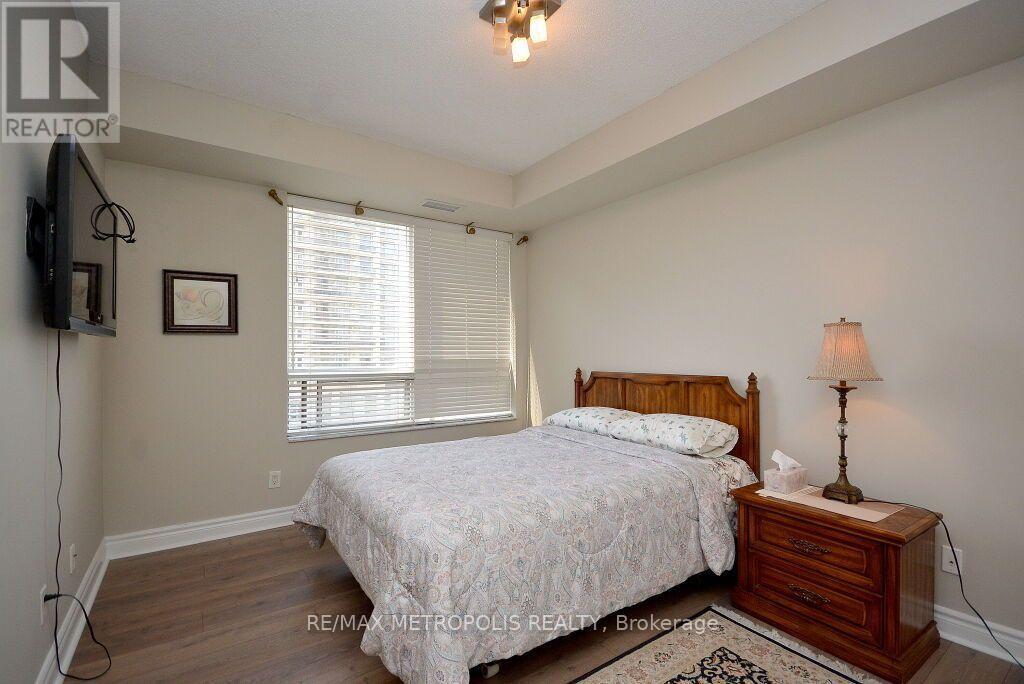 2612 - 25 Kingsbridge Garden Circle, Mississauga, Ontario  L5R 4B1 - Photo 14 - W13878670