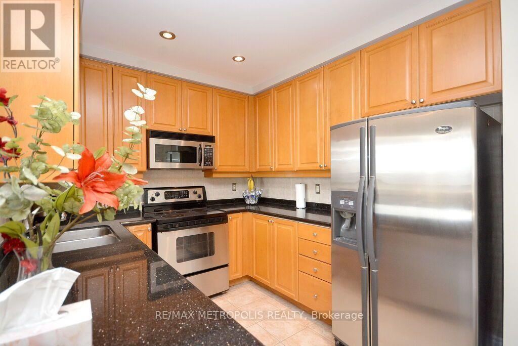 2612 - 25 Kingsbridge Garden Circle, Mississauga, Ontario  L5R 4B1 - Photo 9 - W13878670