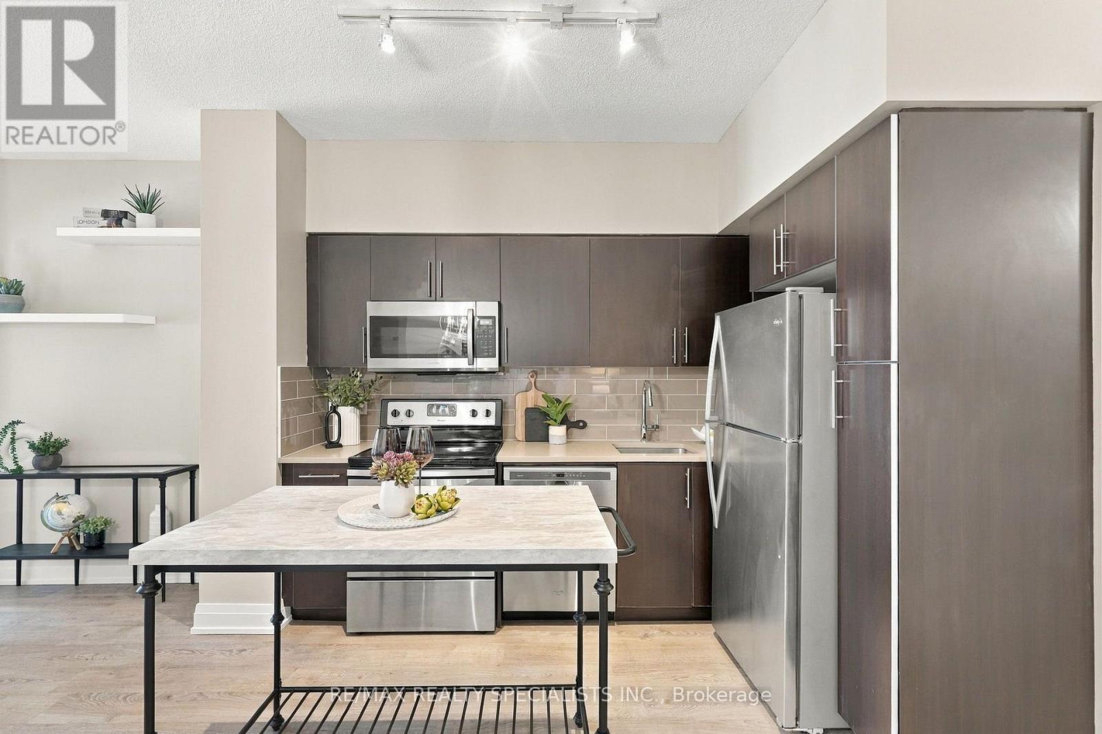 313 - 65 Speers Road, Oakville, Ontario  L6K 0J1 - Photo 7 - W13878714