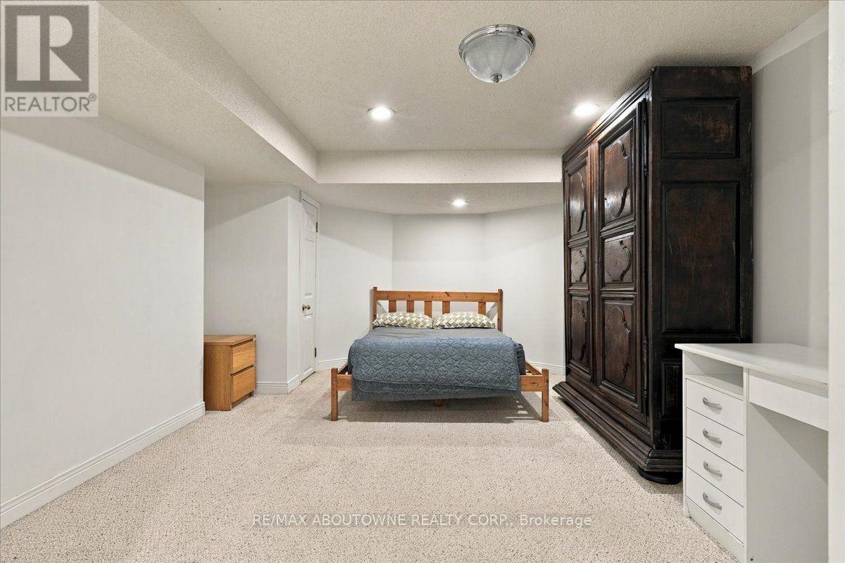 Lower - 1374 Heritage Way, Oakville, Ontario  L6M 3C9 - Photo 10 - W13878720