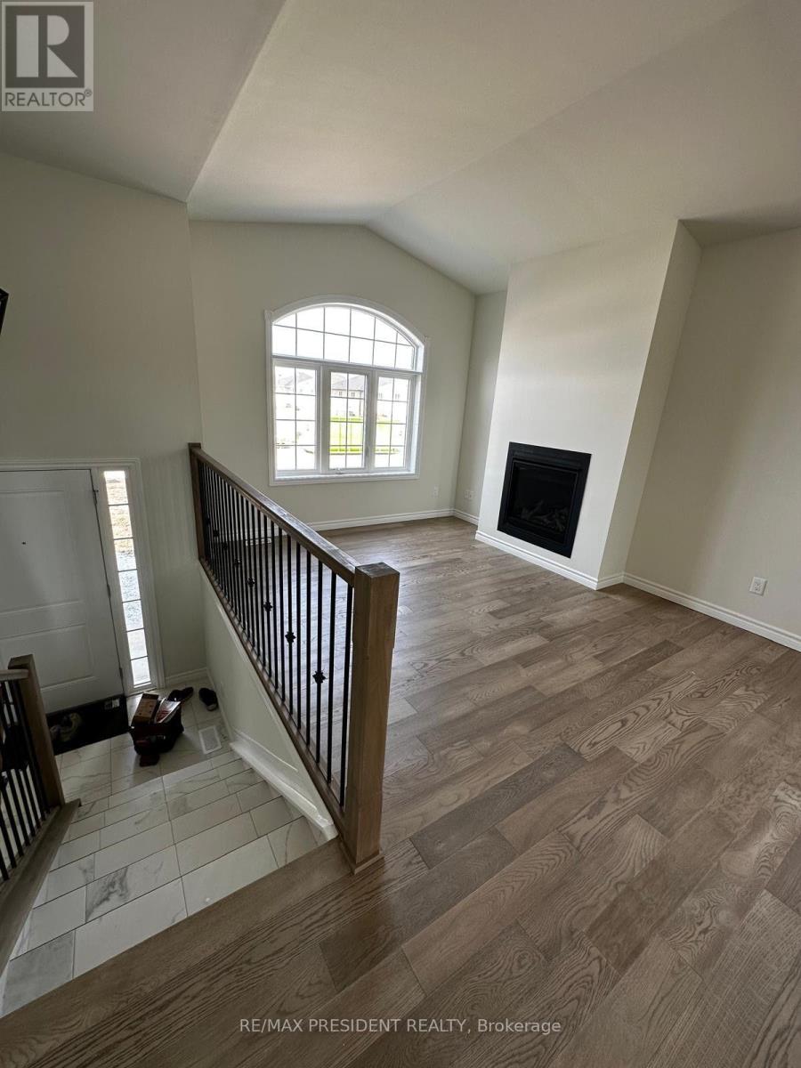 1075 Aspen Ridge Crescent, Lakeshore, Ontario  N8L 1A9 - Photo 4 - X13878566