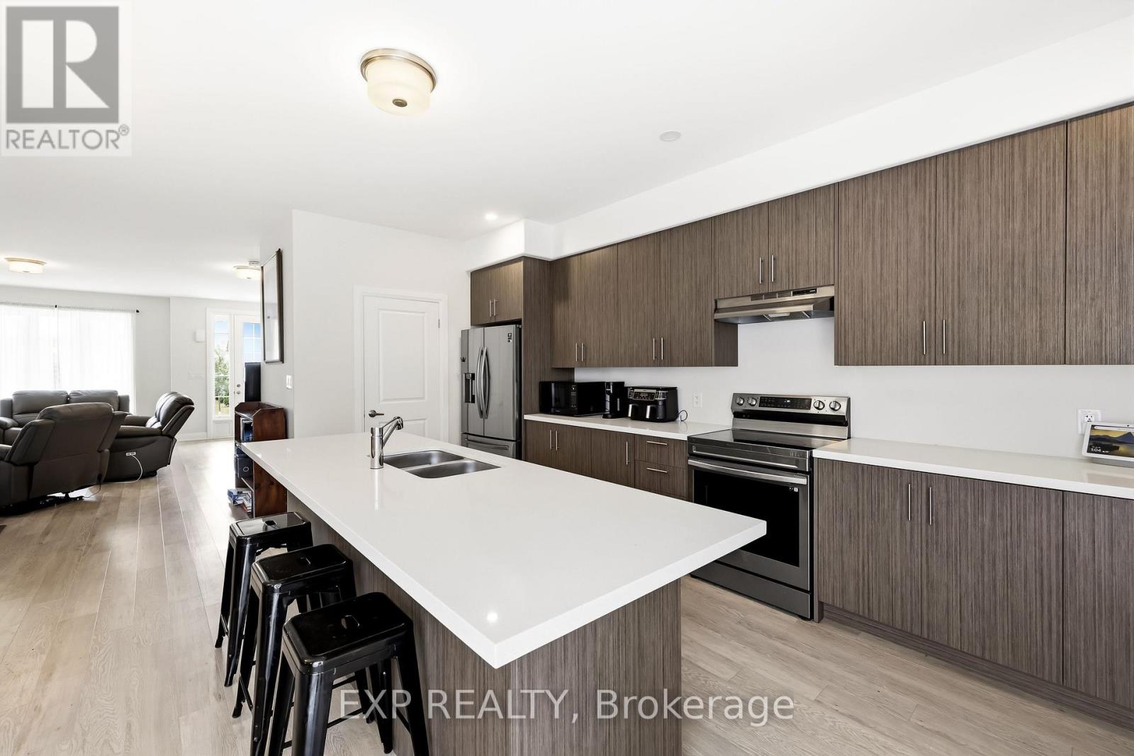 294 Noftall Gardens, Peterborough (Northcrest Ward 5), Ontario  K9H 0G8 - Photo 15 - X13878582